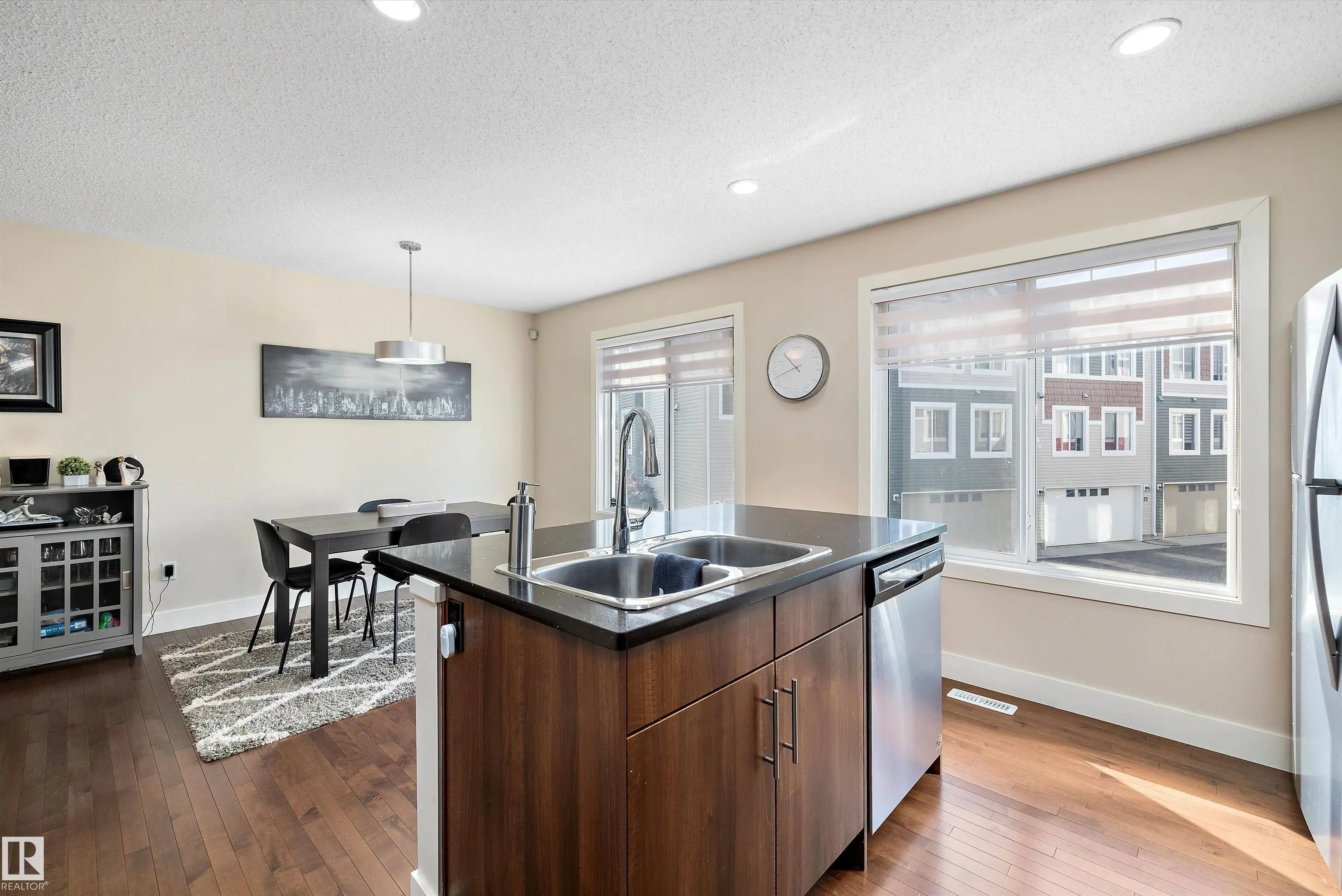#28 2922 Maple Way