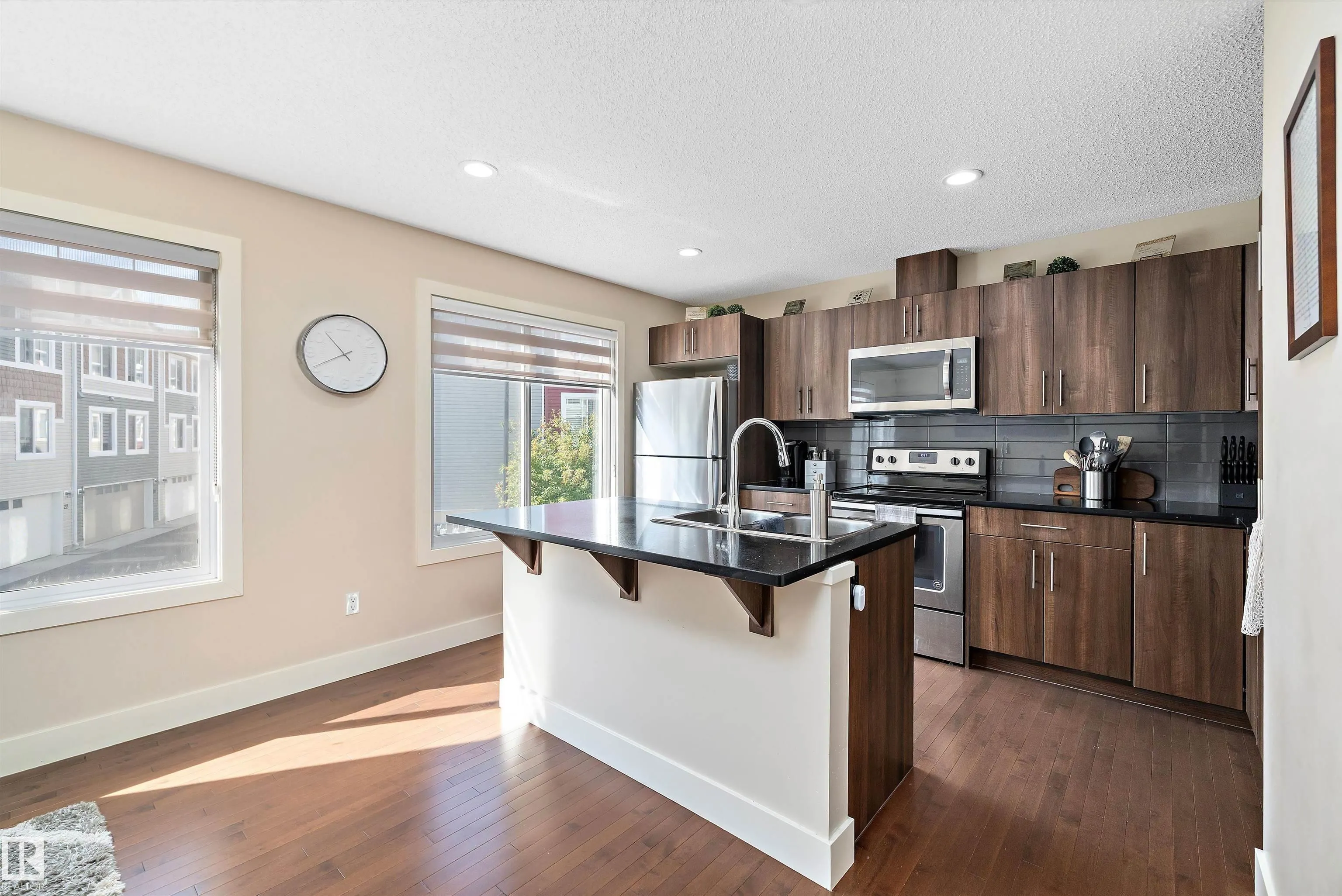 #28 2922 Maple Way