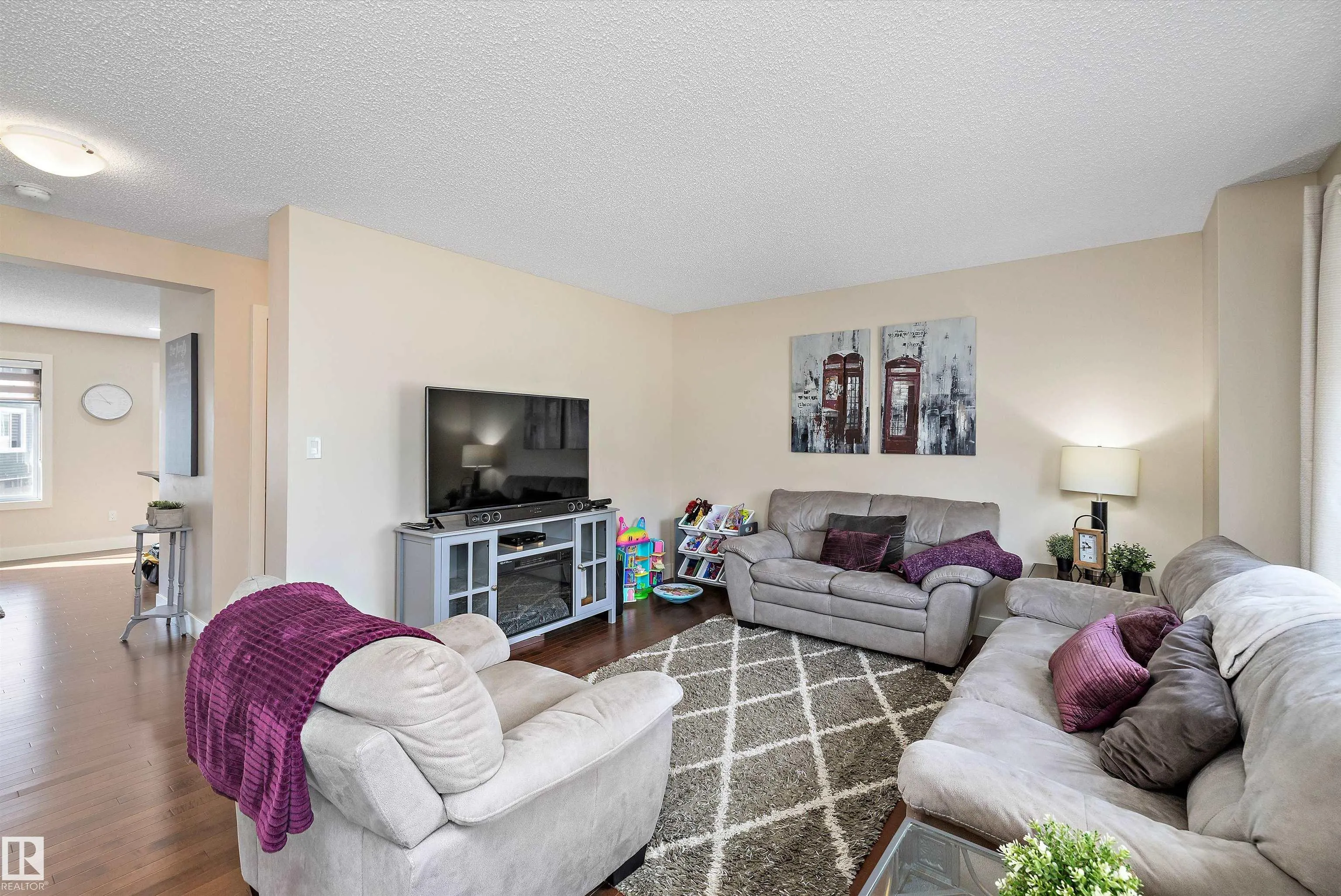 #28 2922 Maple Way