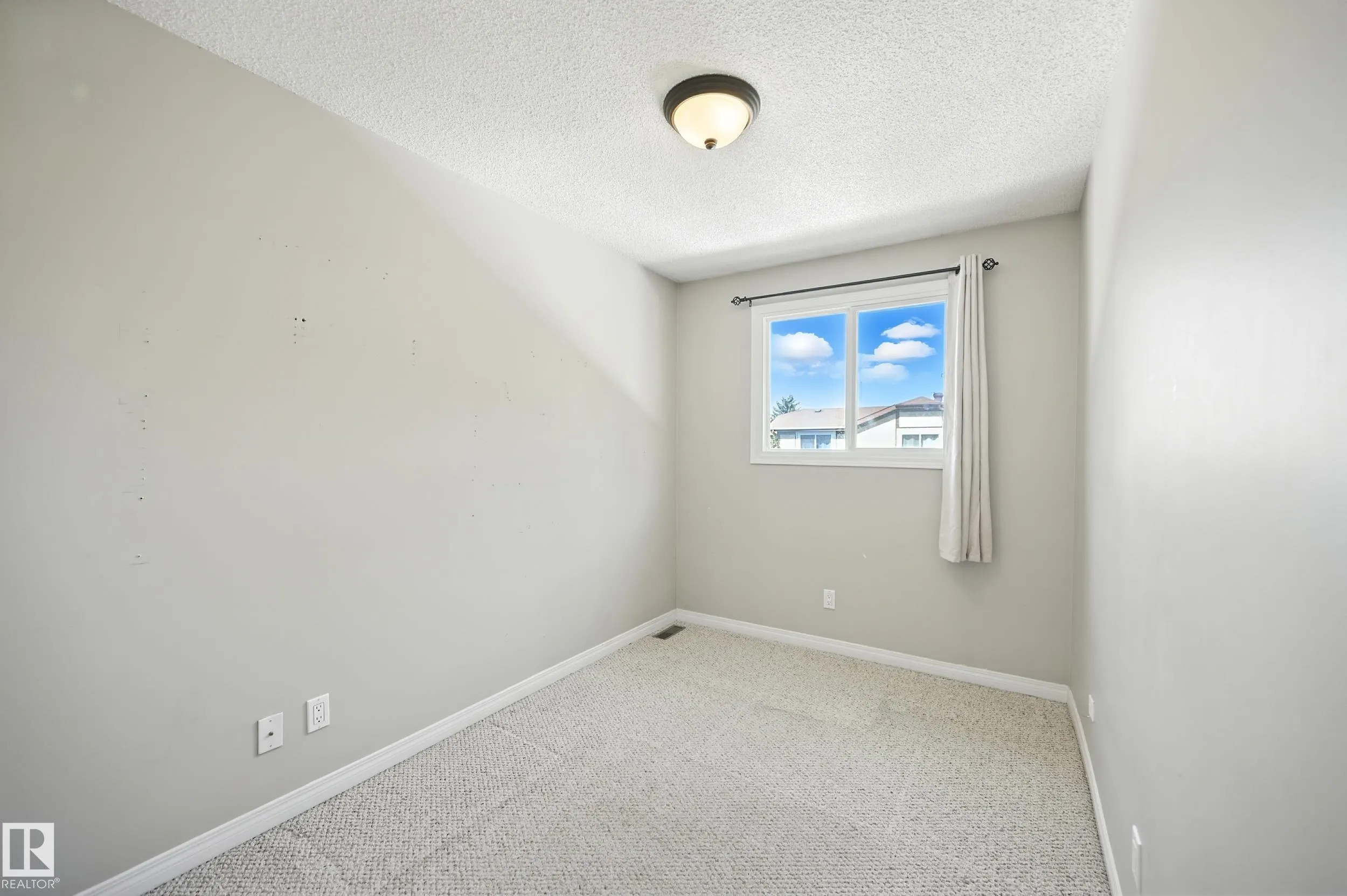 11406 139 Avenue