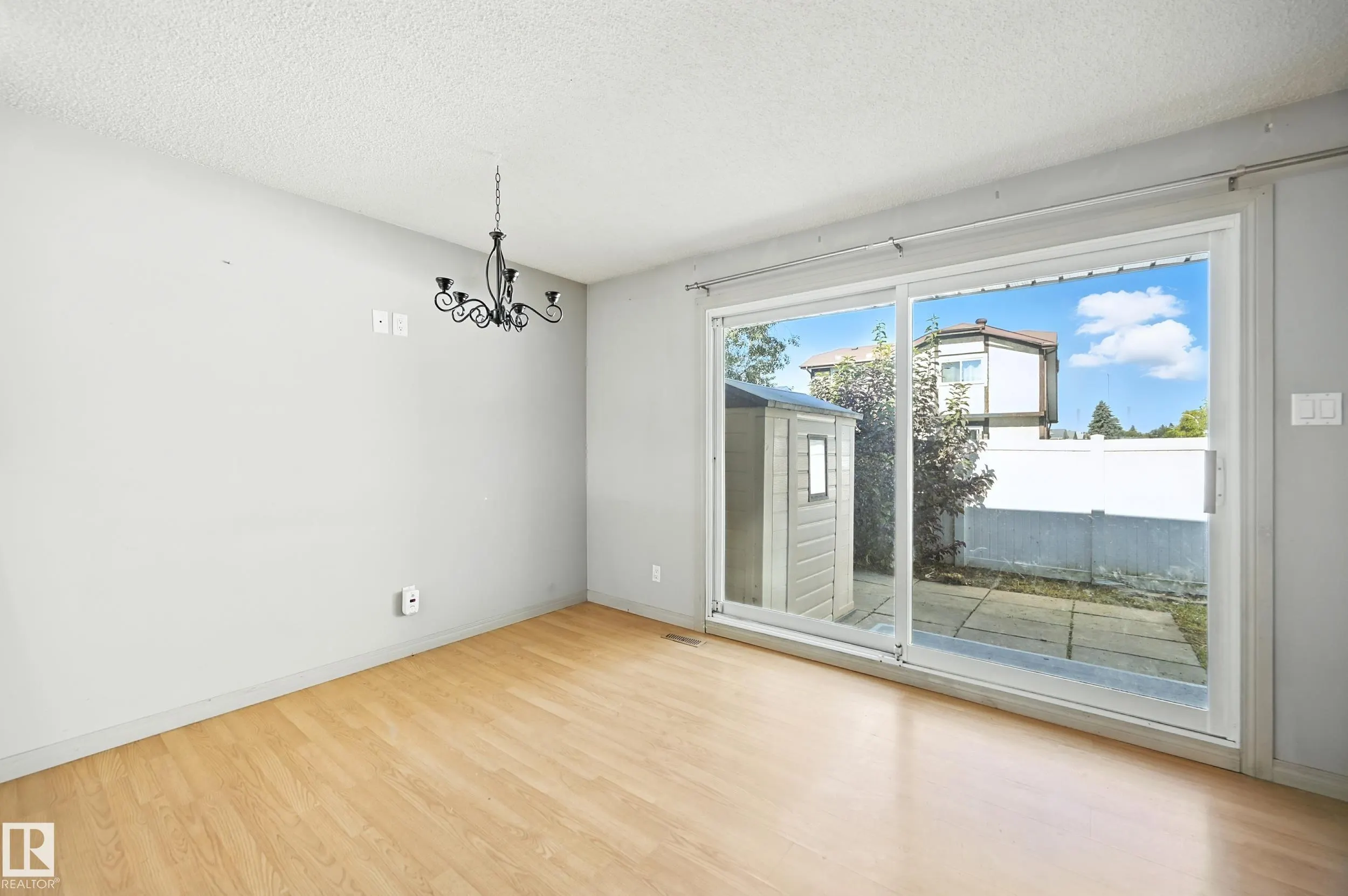 11406 139 Avenue