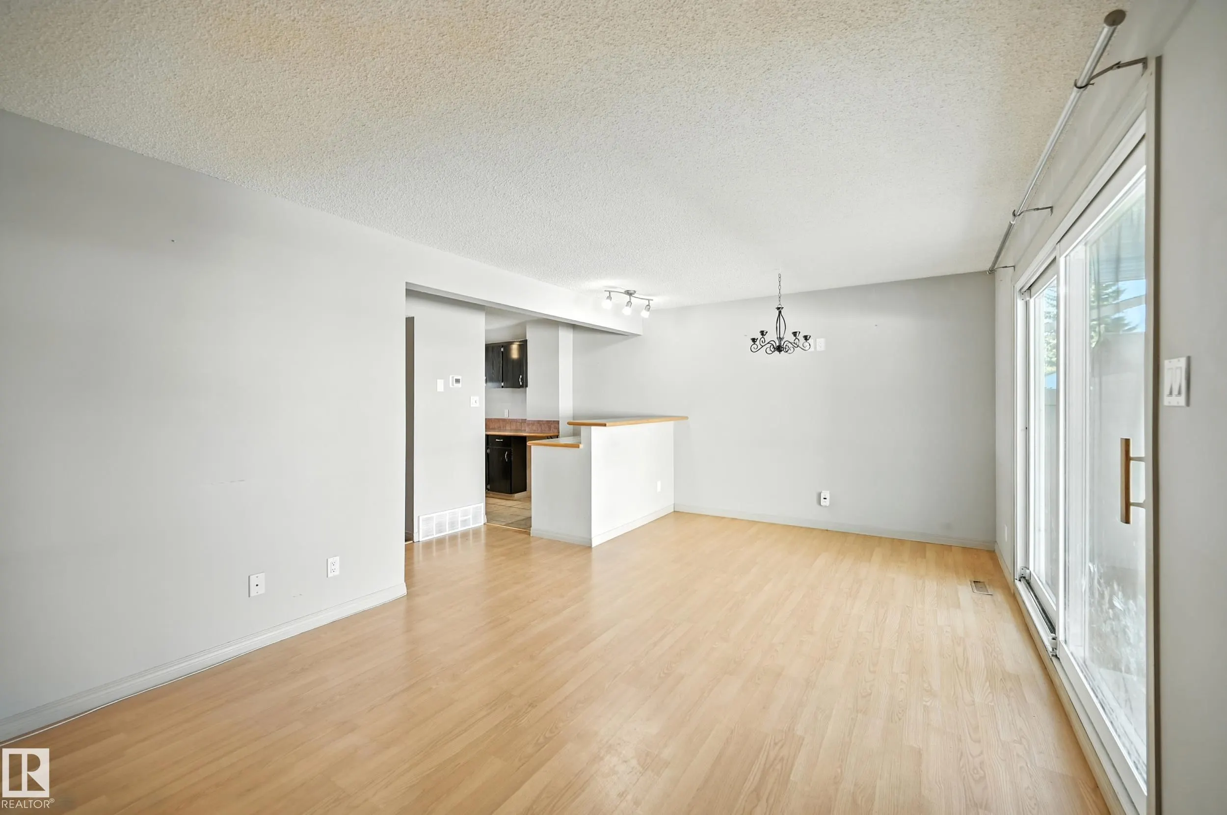 11406 139 Avenue