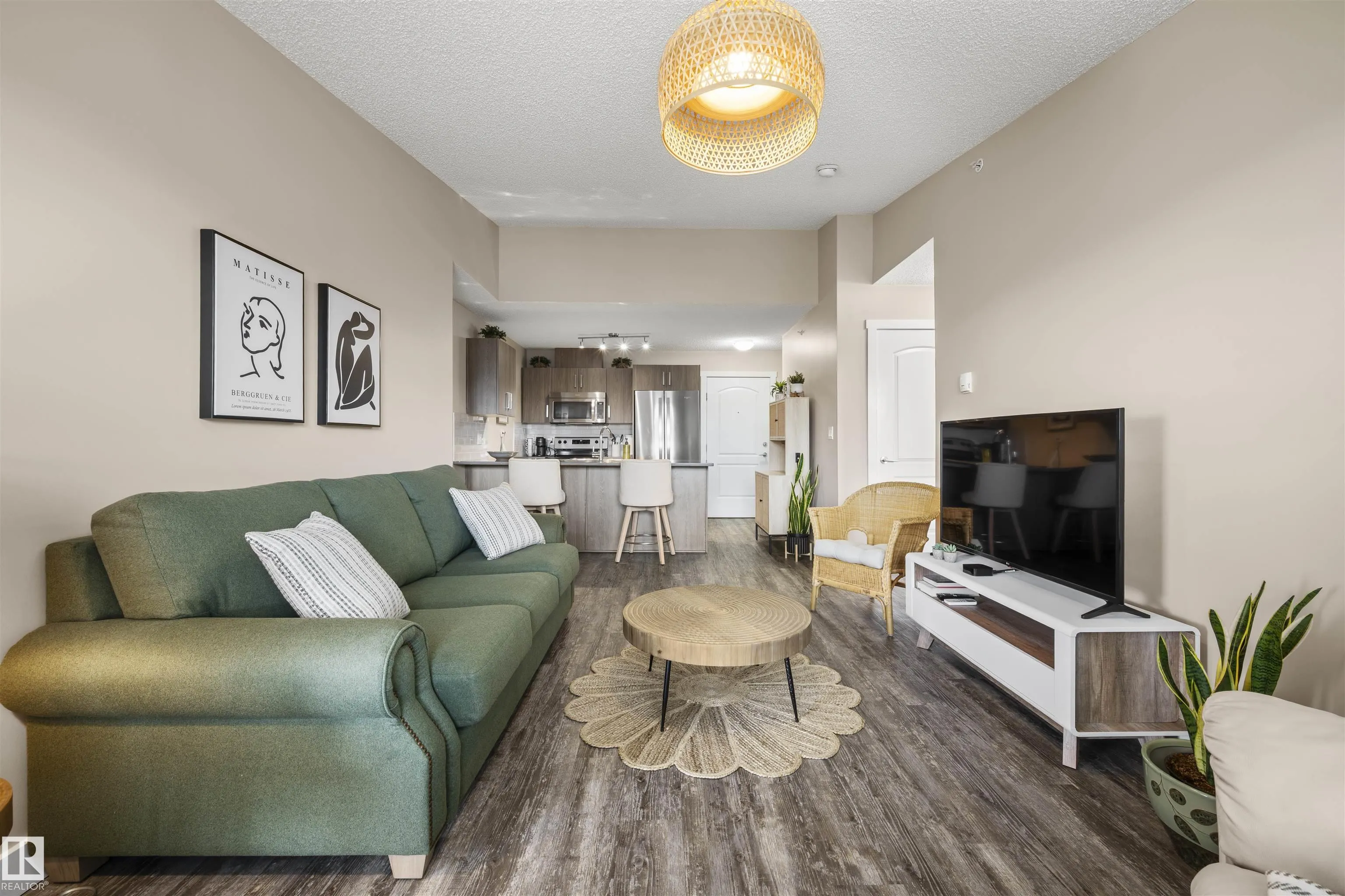 667 WATT Boulevard