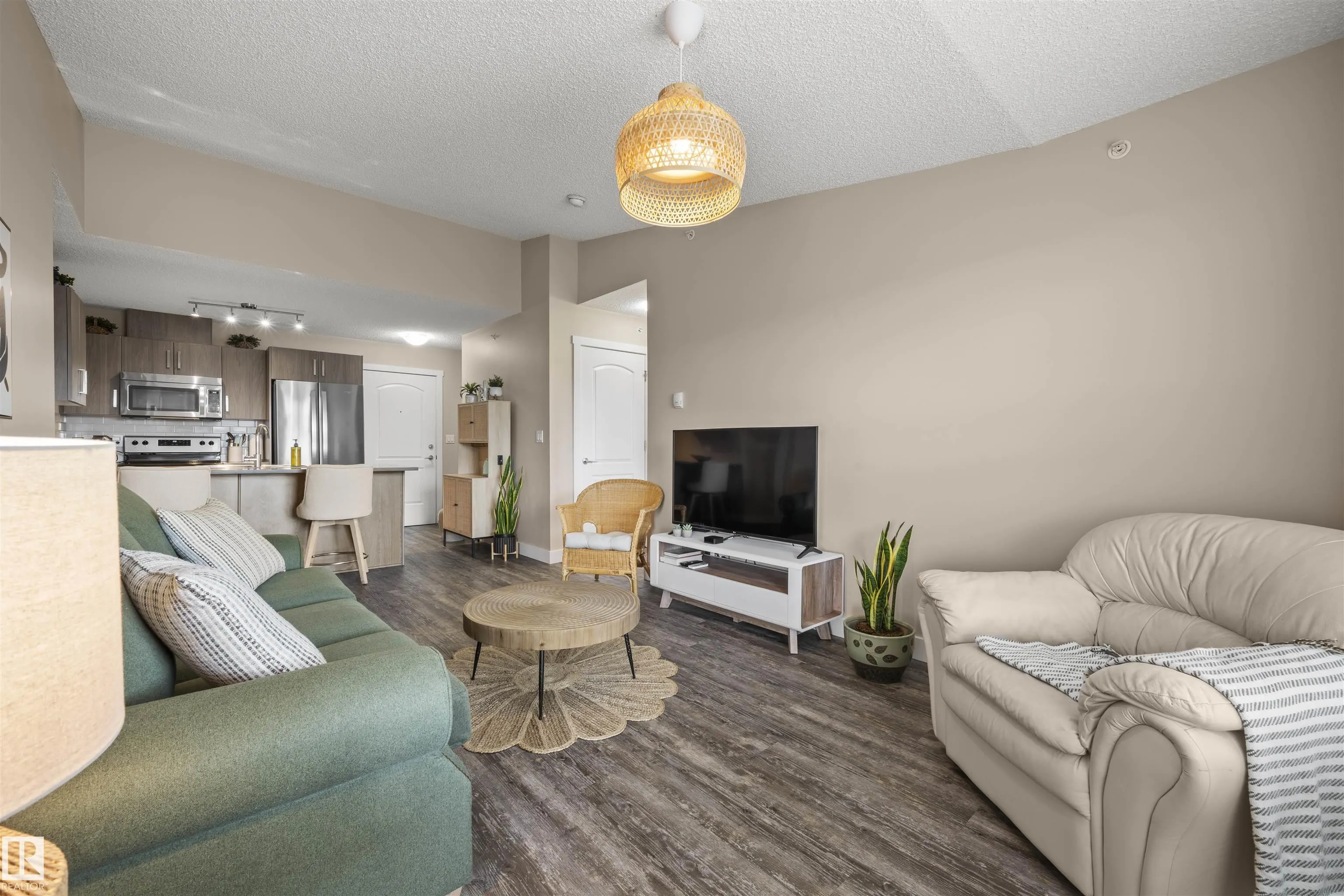 667 WATT Boulevard