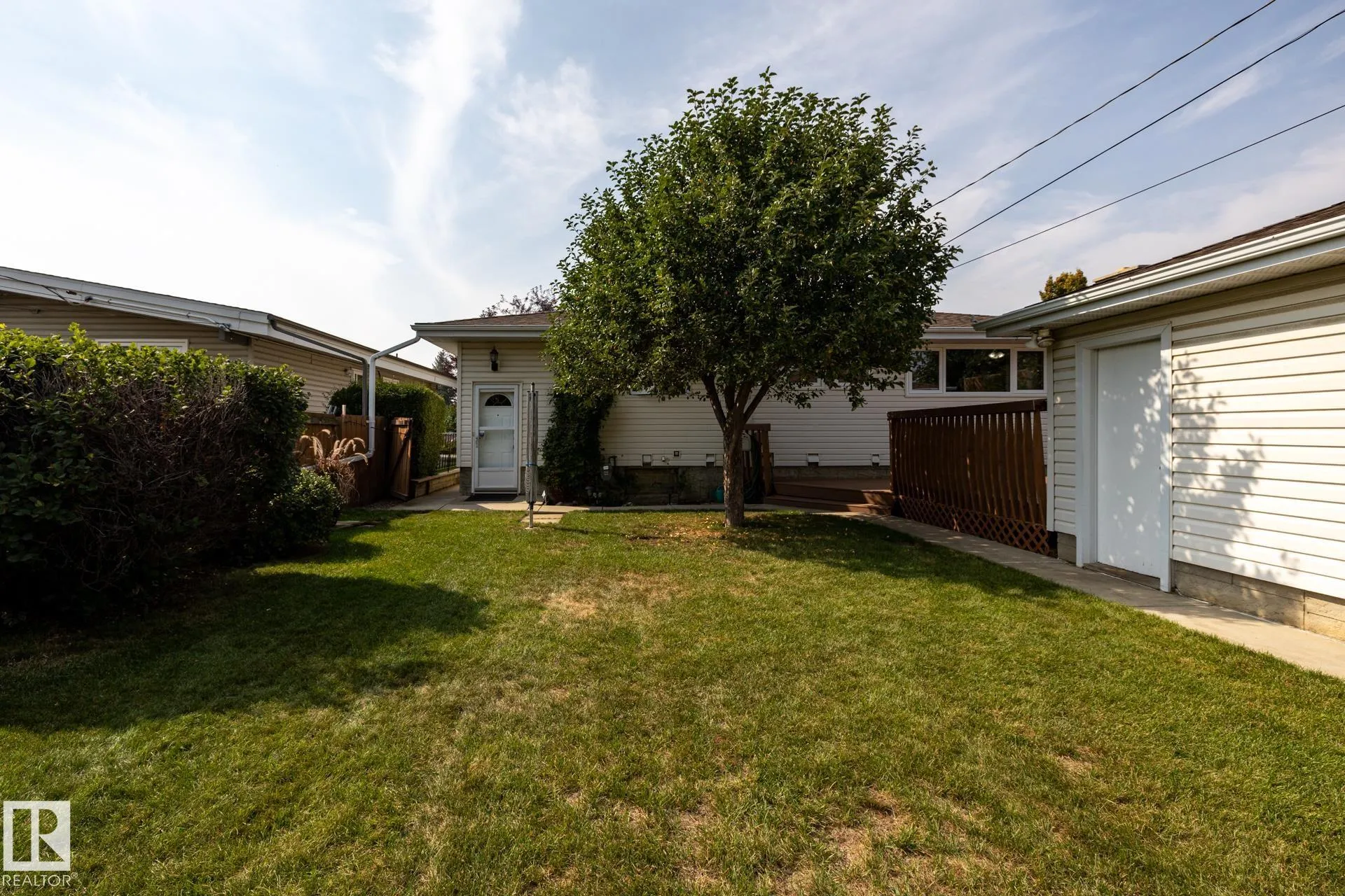 8707 56 Street