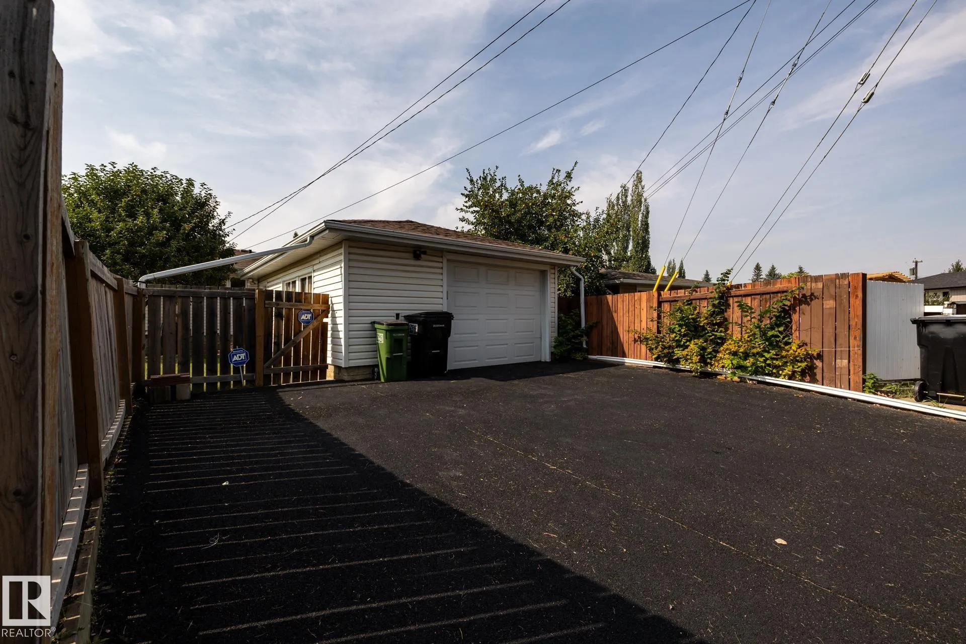 8707 56 Street
