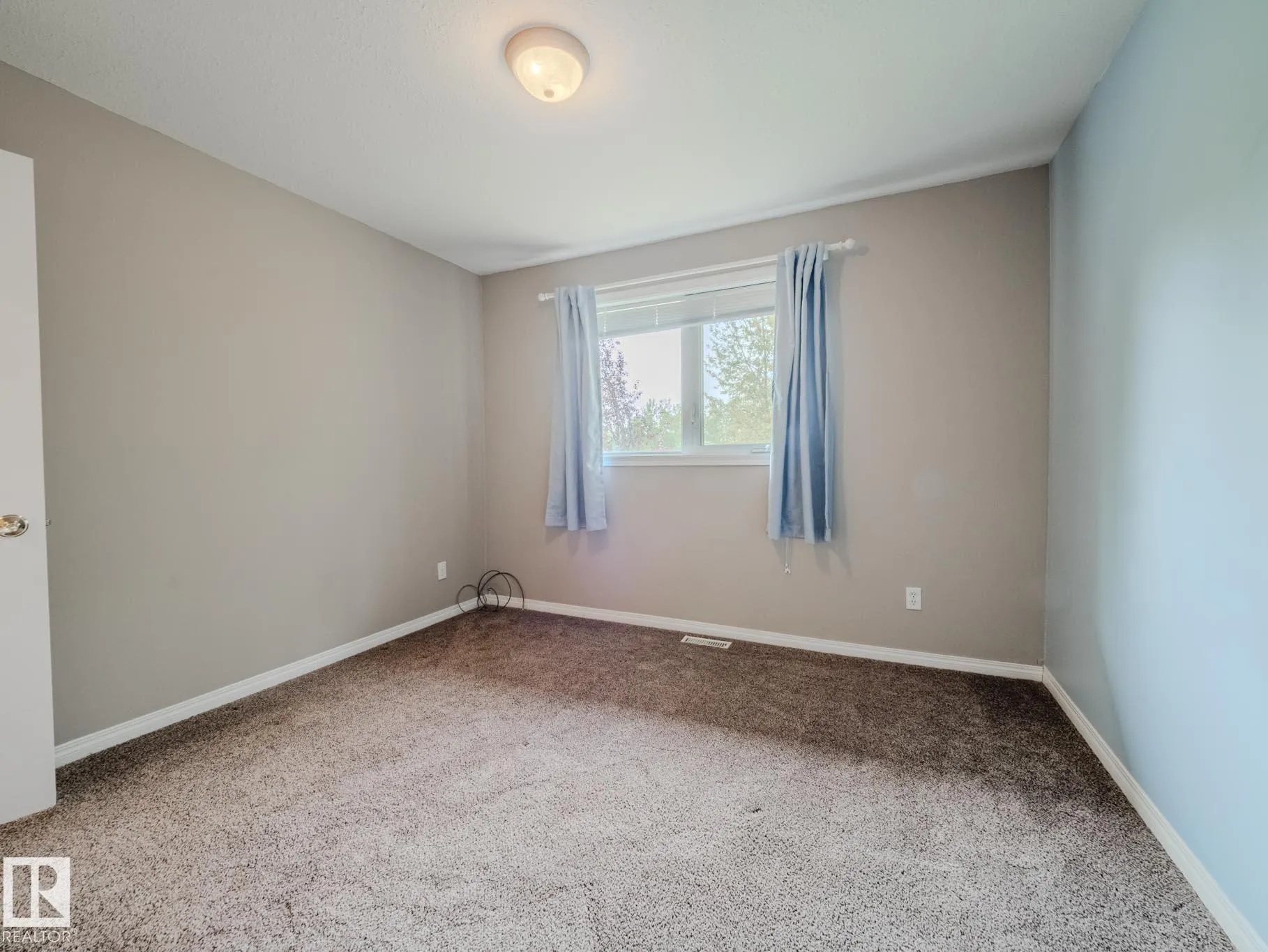 52122 RGE ROAD 210