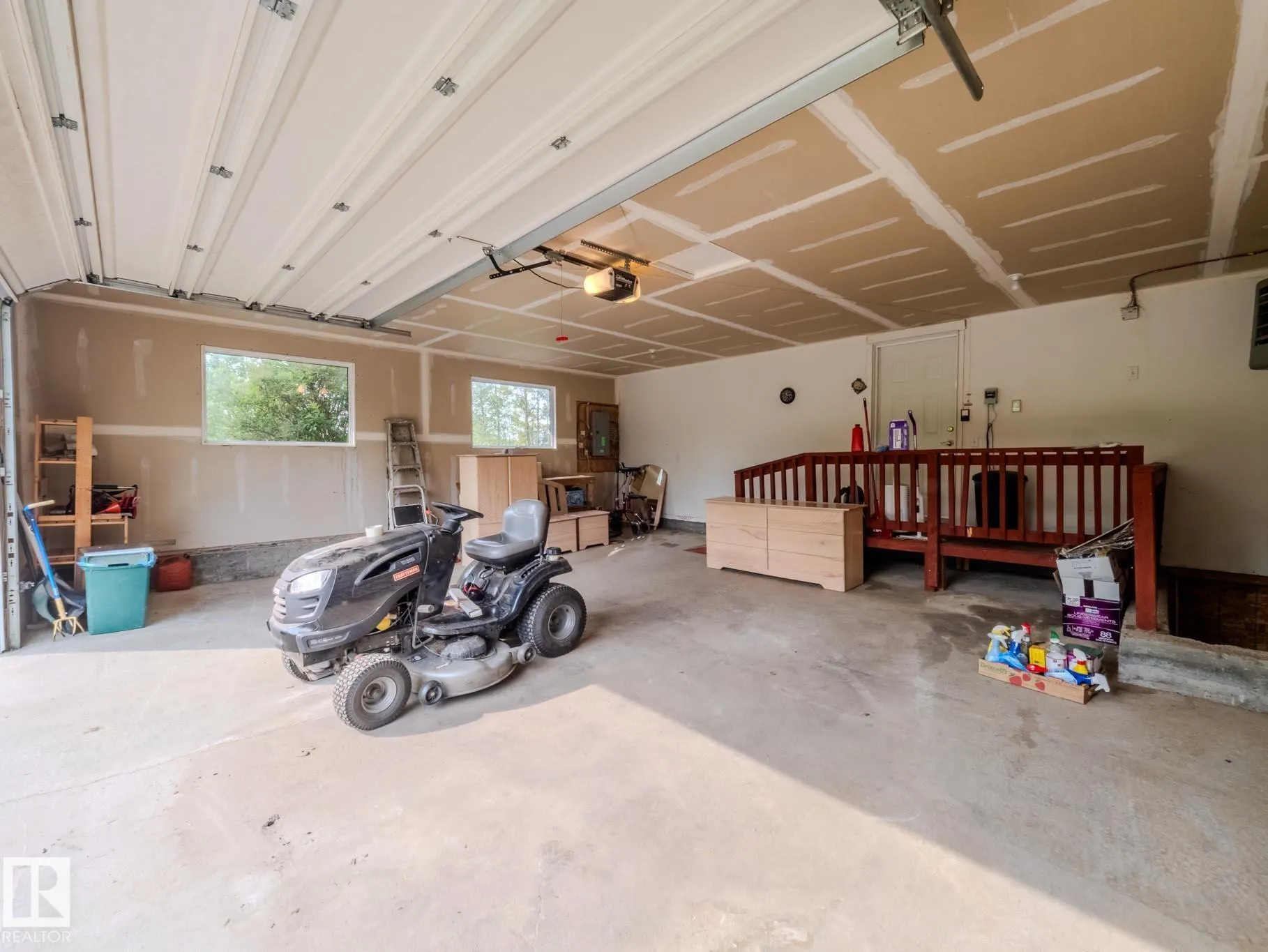52122 RGE ROAD 210