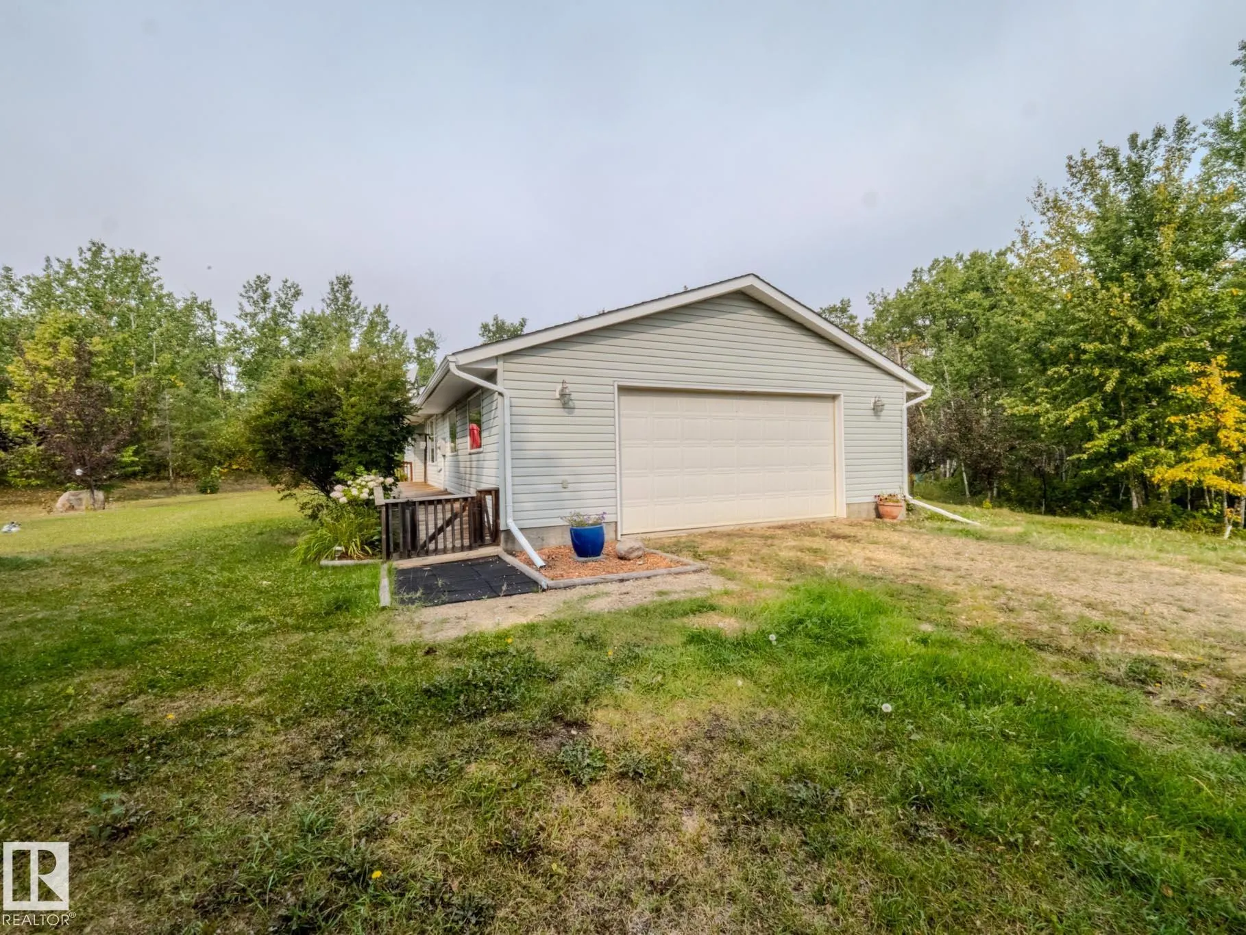 52122 RGE ROAD 210