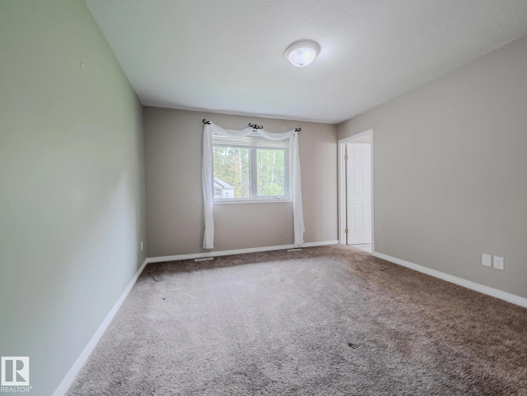 52122 RGE ROAD 210