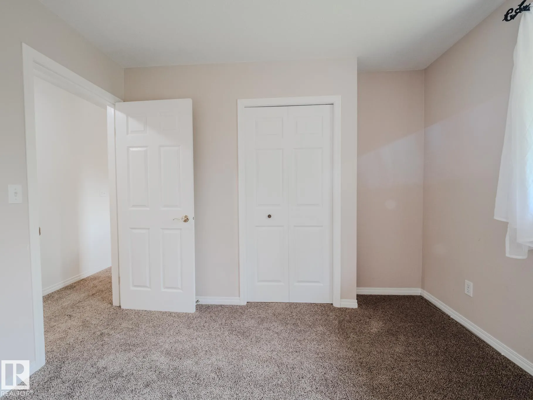 52122 RGE ROAD 210