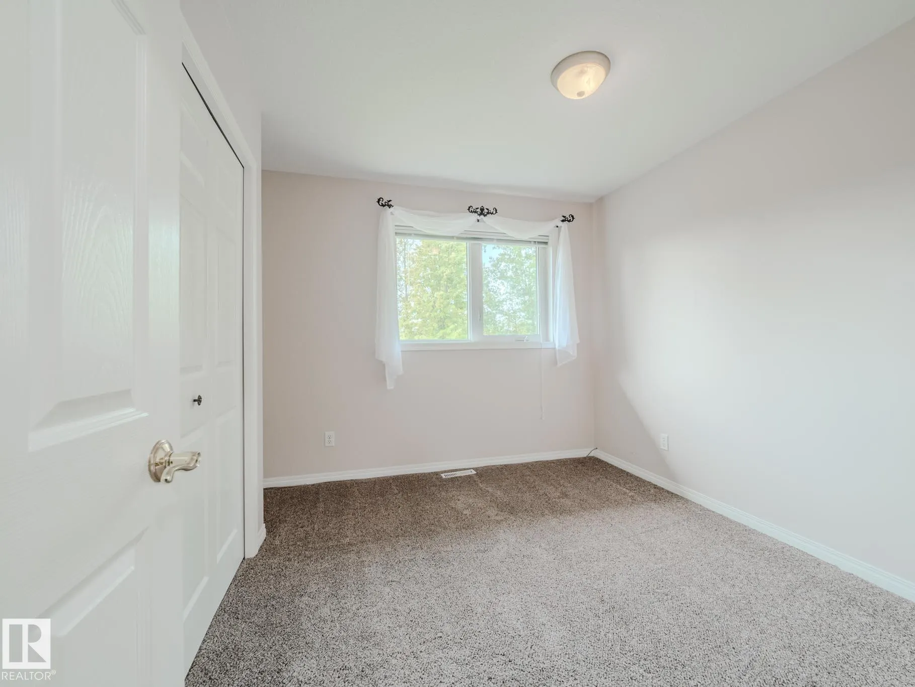 52122 RGE ROAD 210
