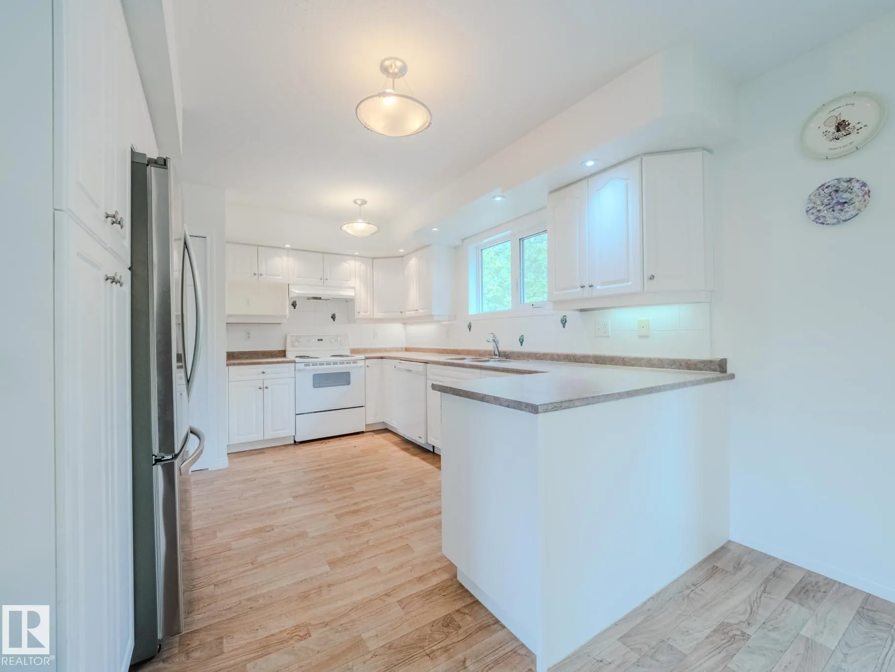 52122 RGE ROAD 210