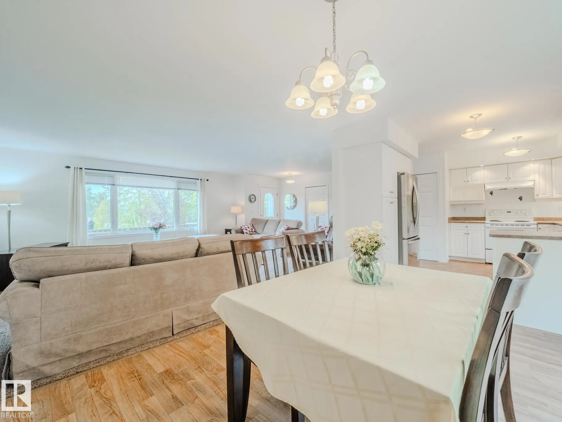 52122 RGE ROAD 210