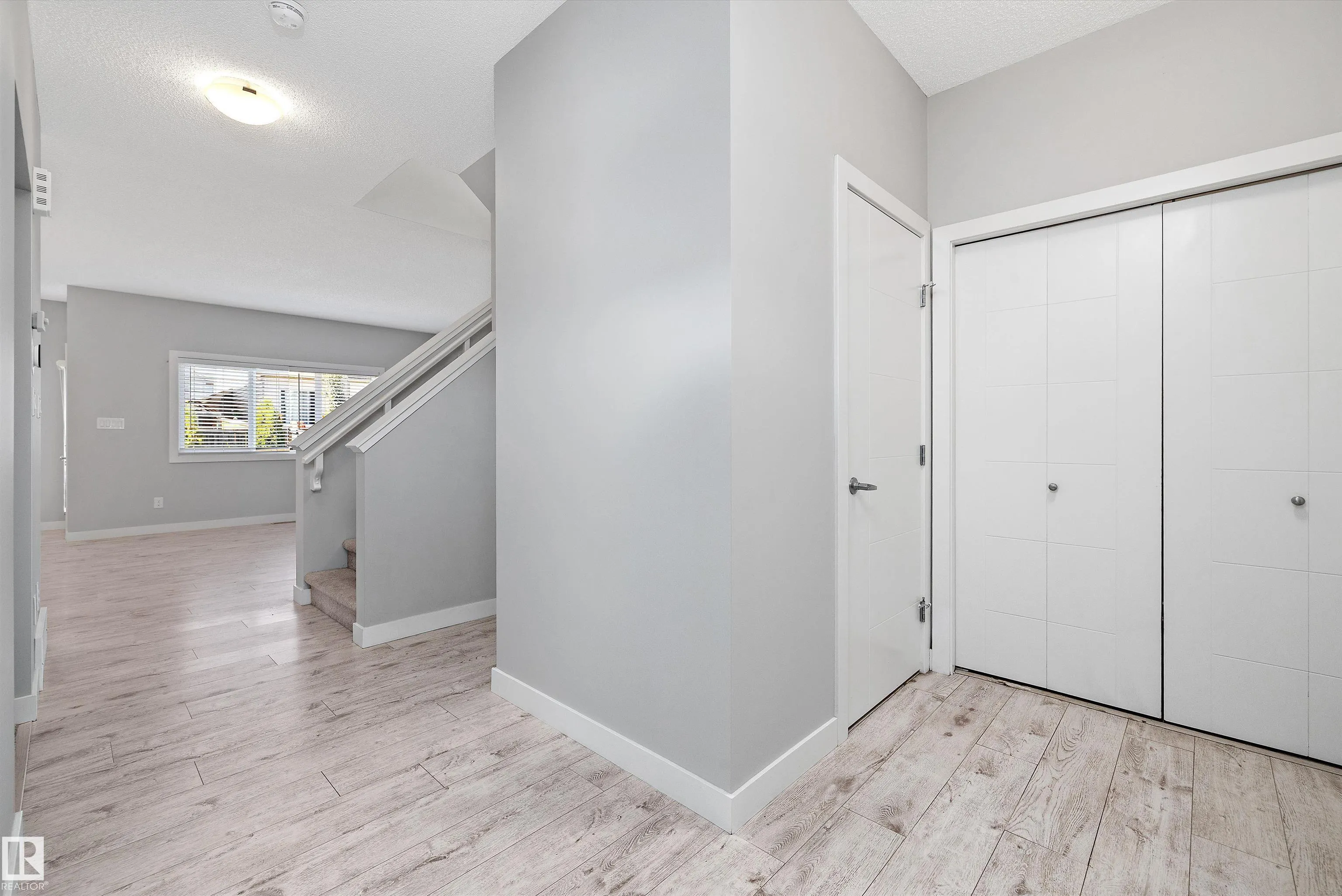 7310 EDGEMONT Way