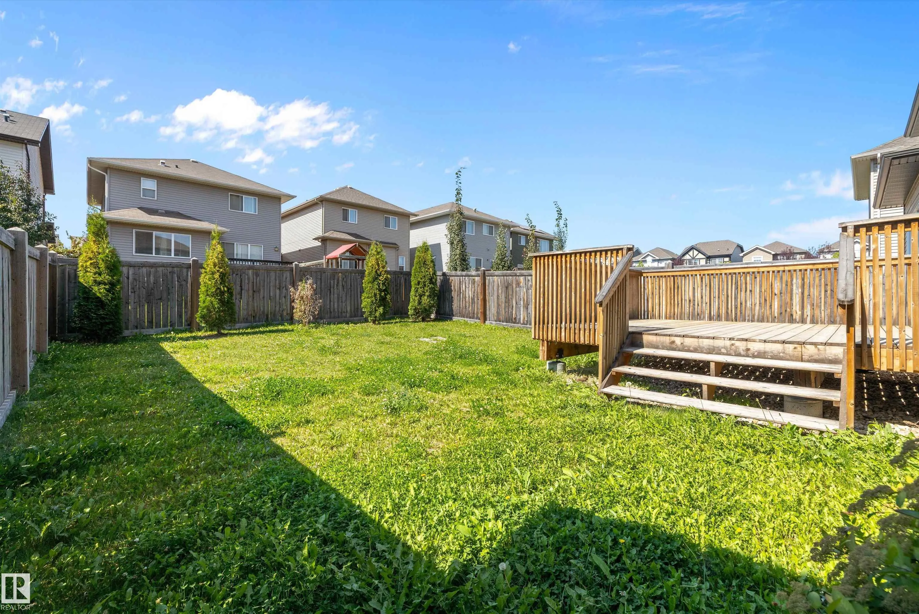 7310 EDGEMONT Way