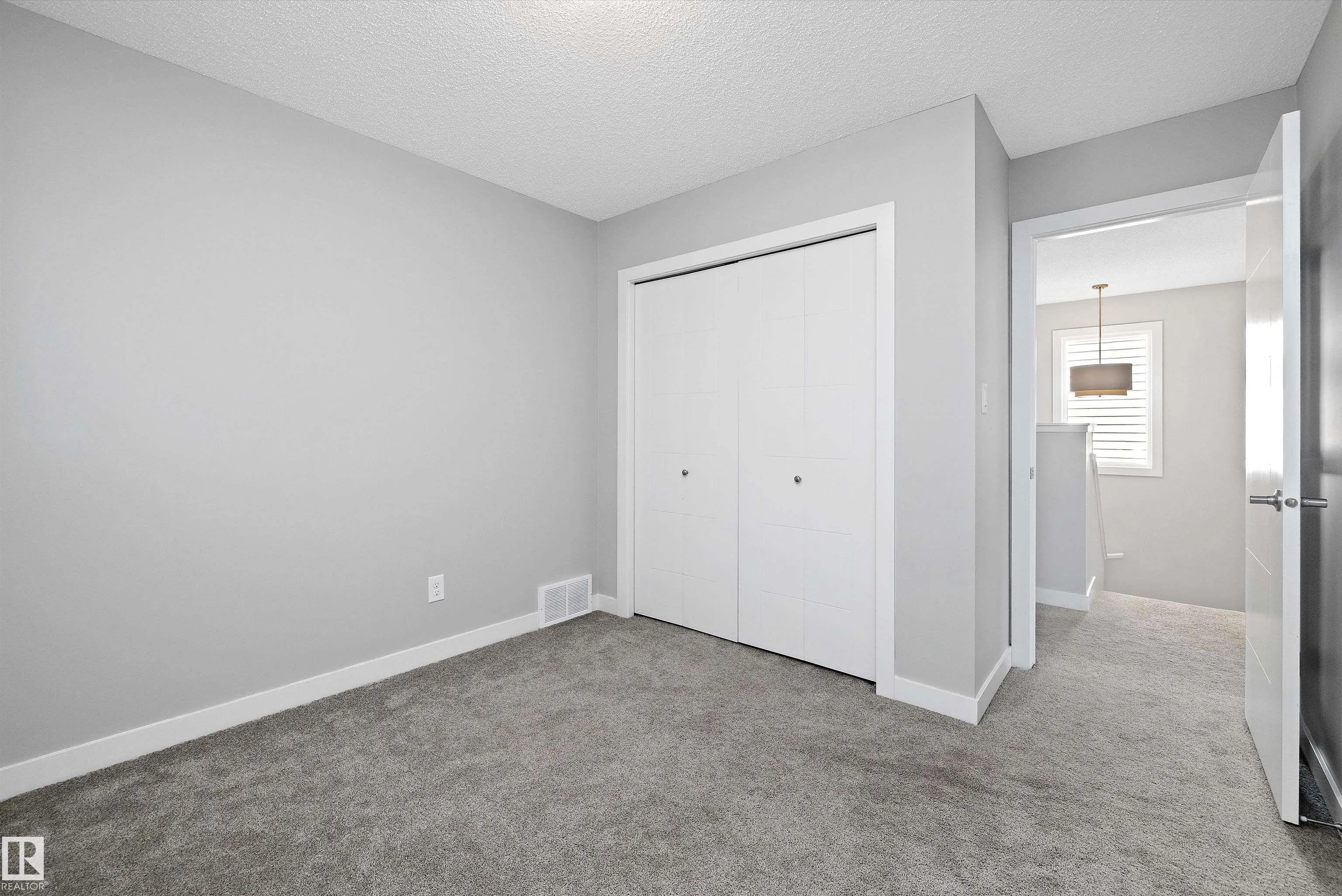 7310 EDGEMONT Way