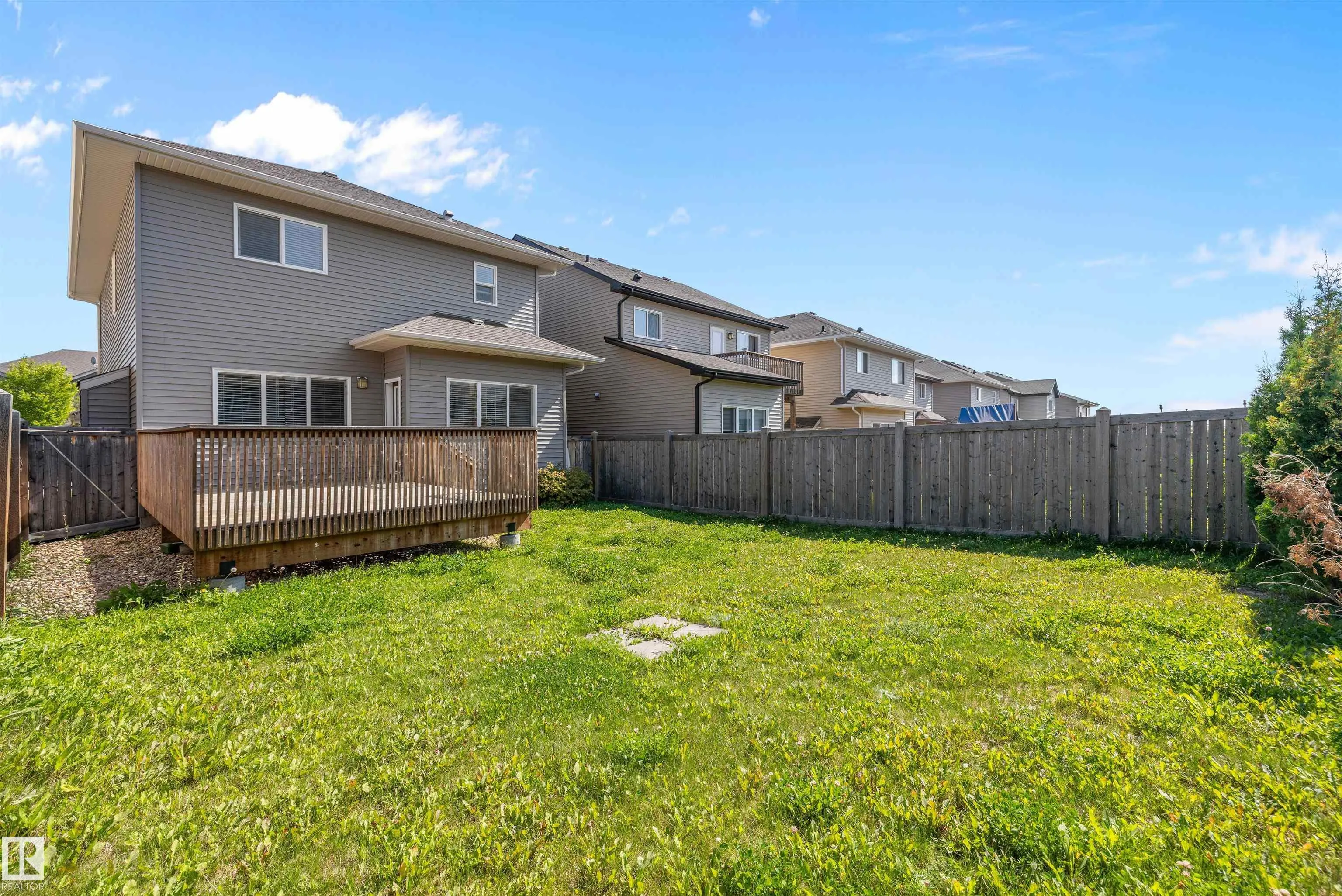 7310 EDGEMONT Way