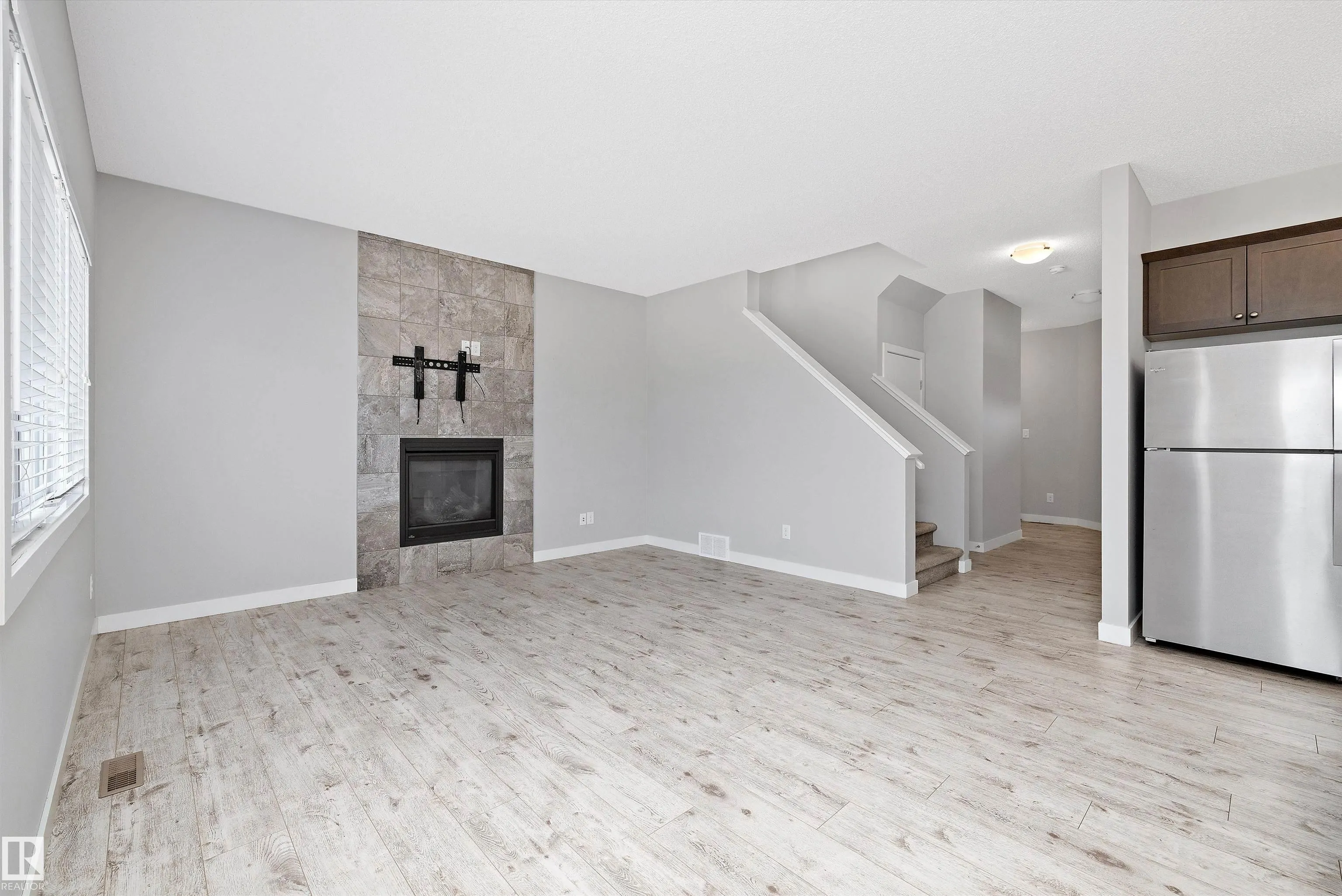 7310 EDGEMONT Way