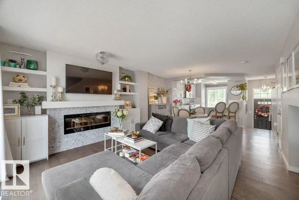 7385 EDGEMONT Way