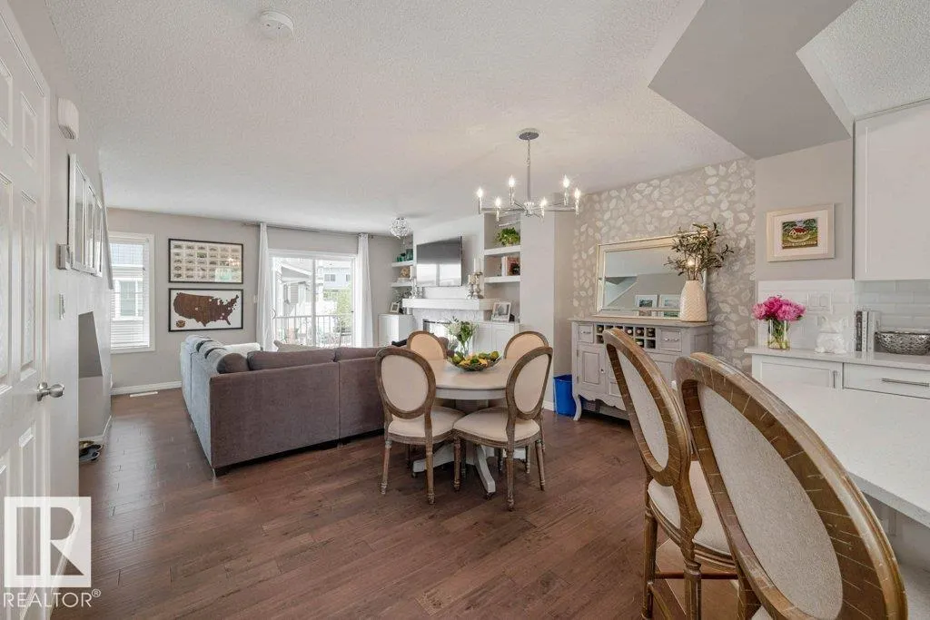 7385 EDGEMONT Way