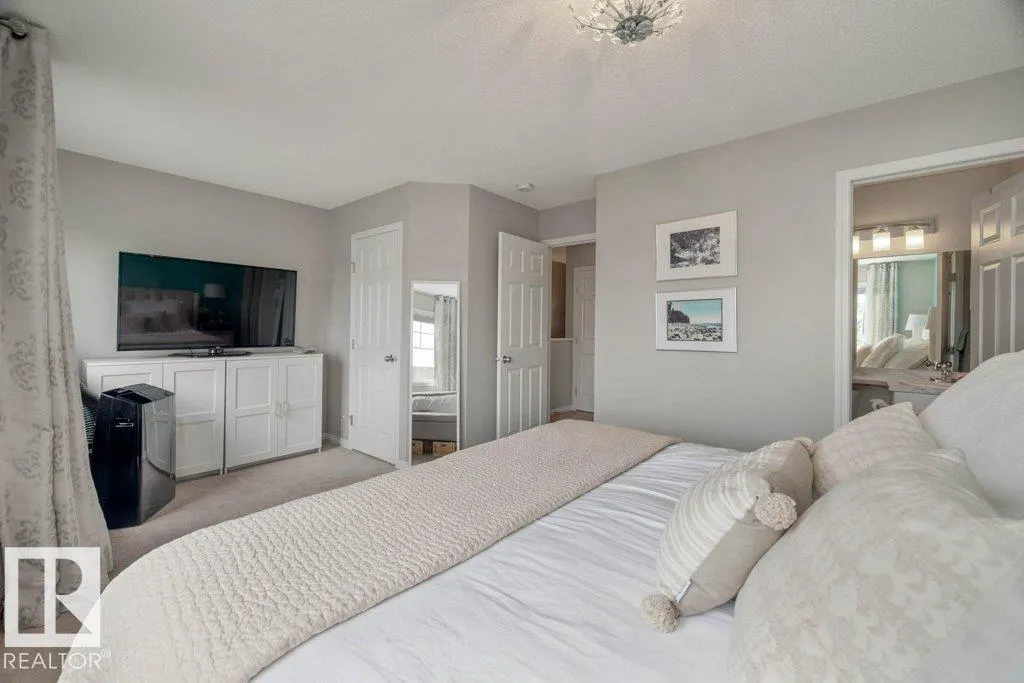 7385 EDGEMONT Way