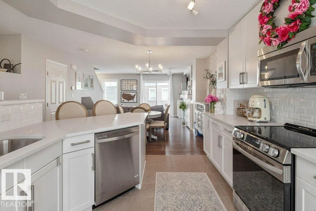 7385 EDGEMONT Way