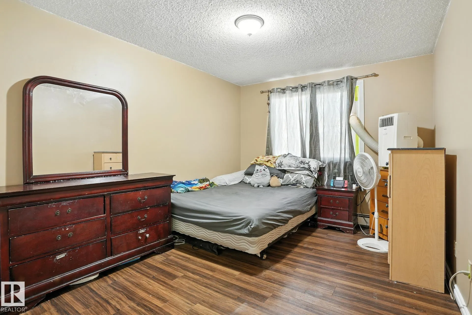 11046 130 Street