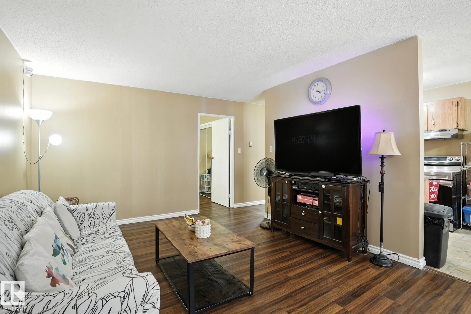 11046 130 Street