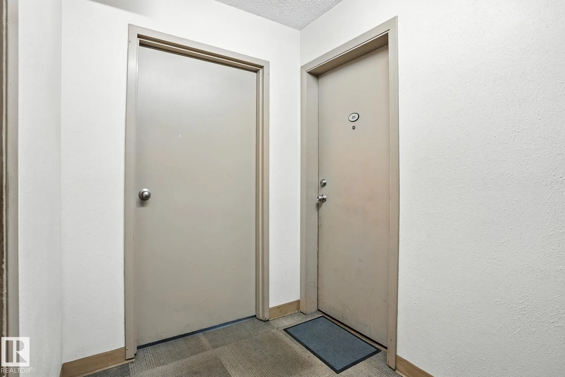11046 130 Street