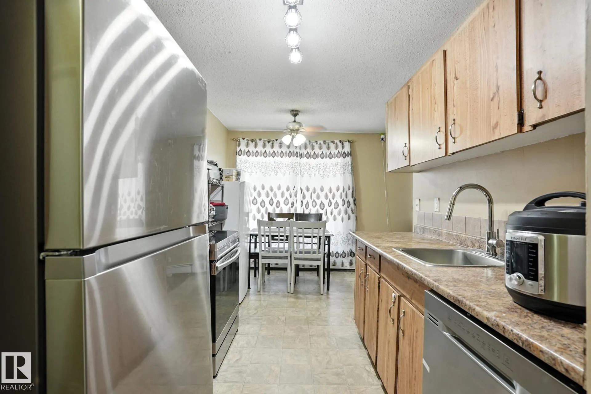 11046 130 Street