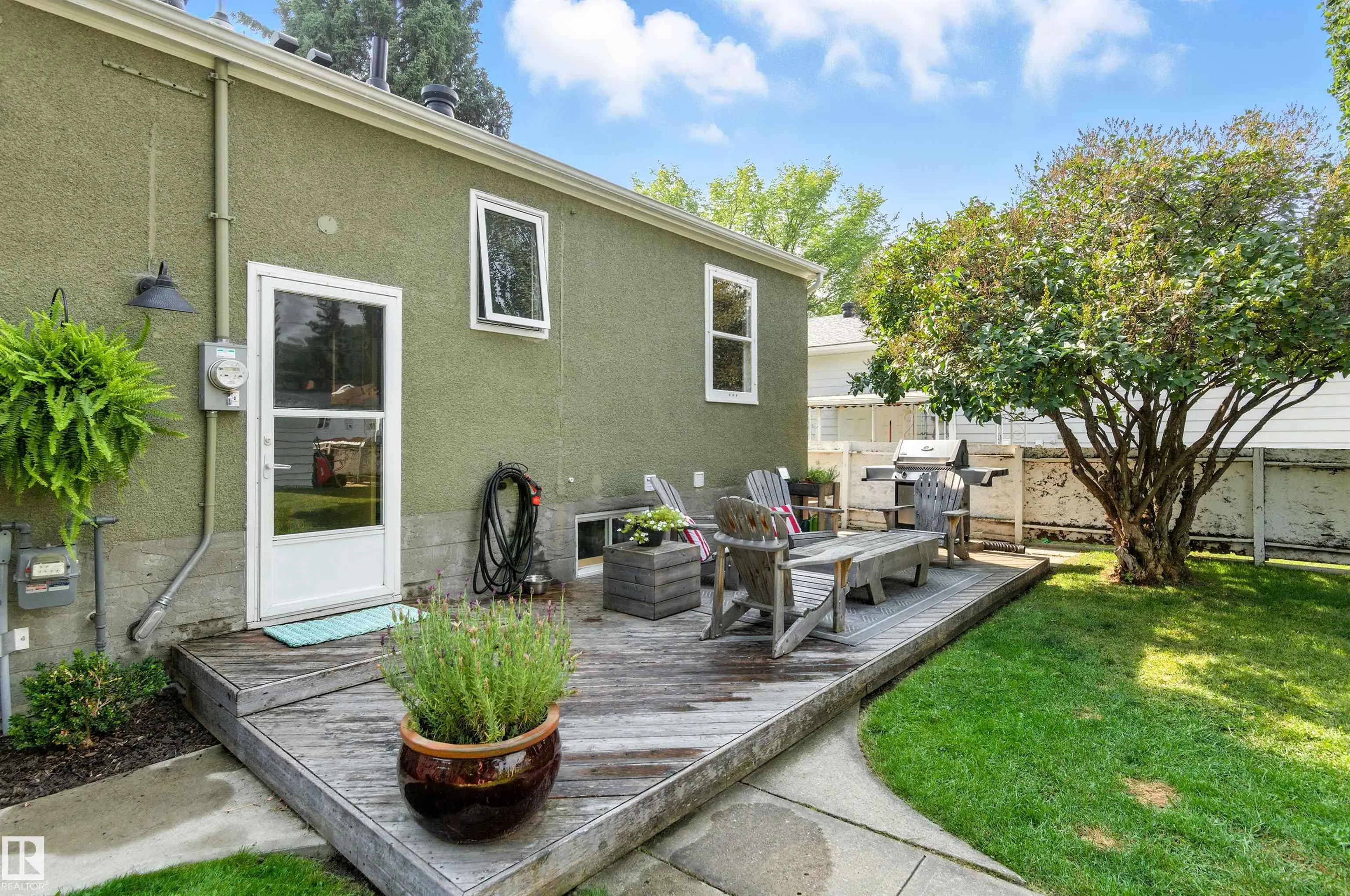 7744 86 Avenue