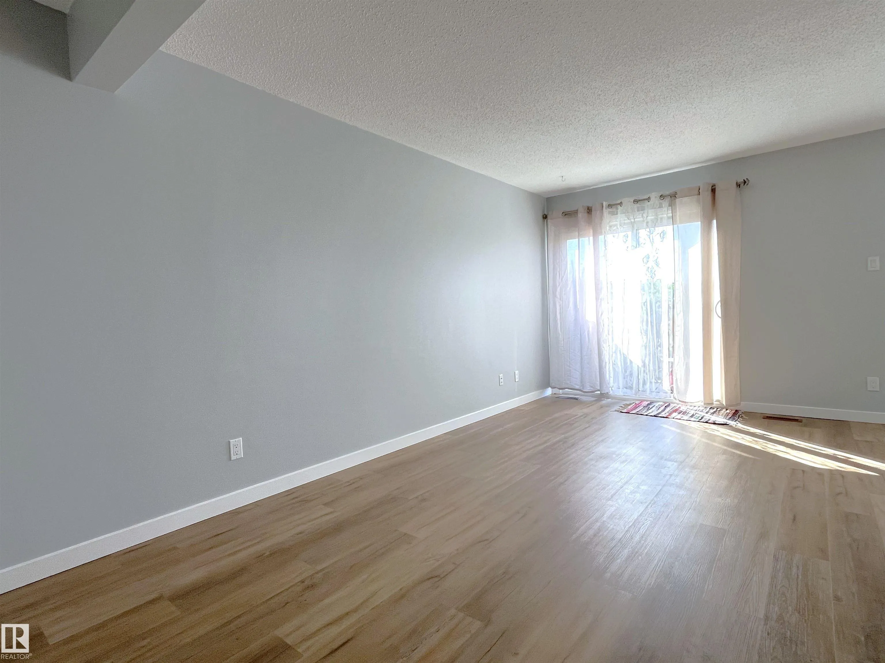 104 CORNELL Court