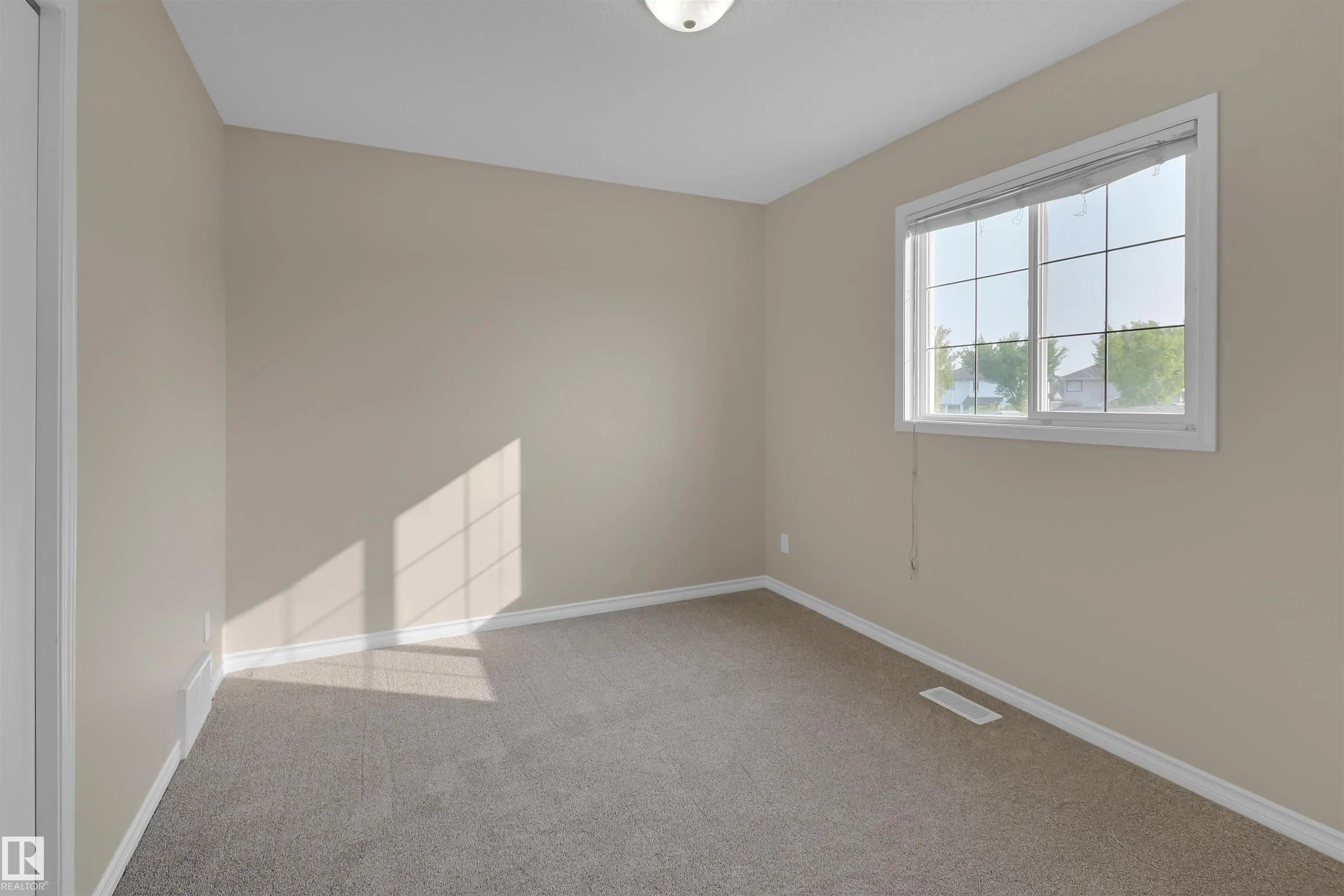 460 GIBB Wynd