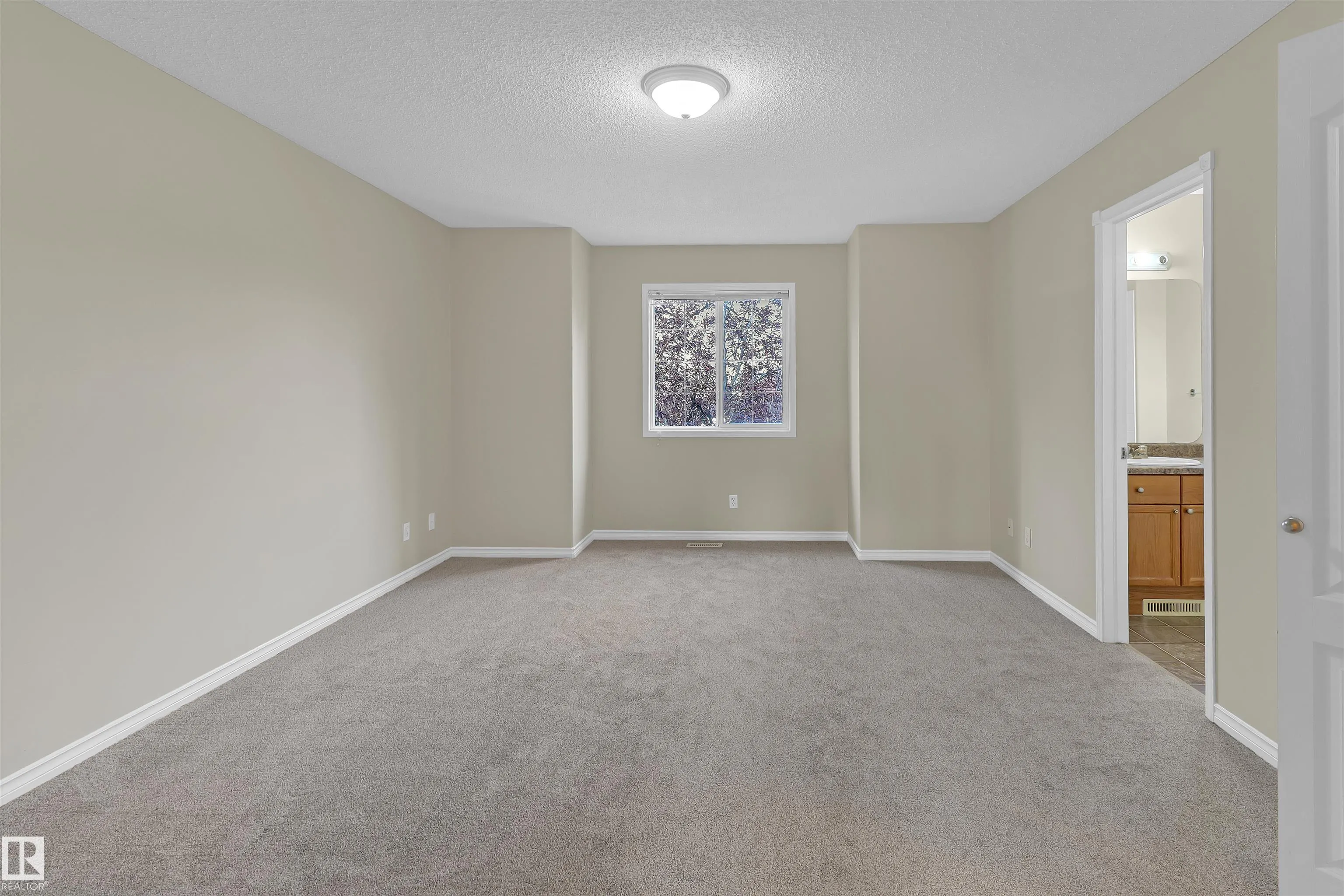 460 GIBB Wynd