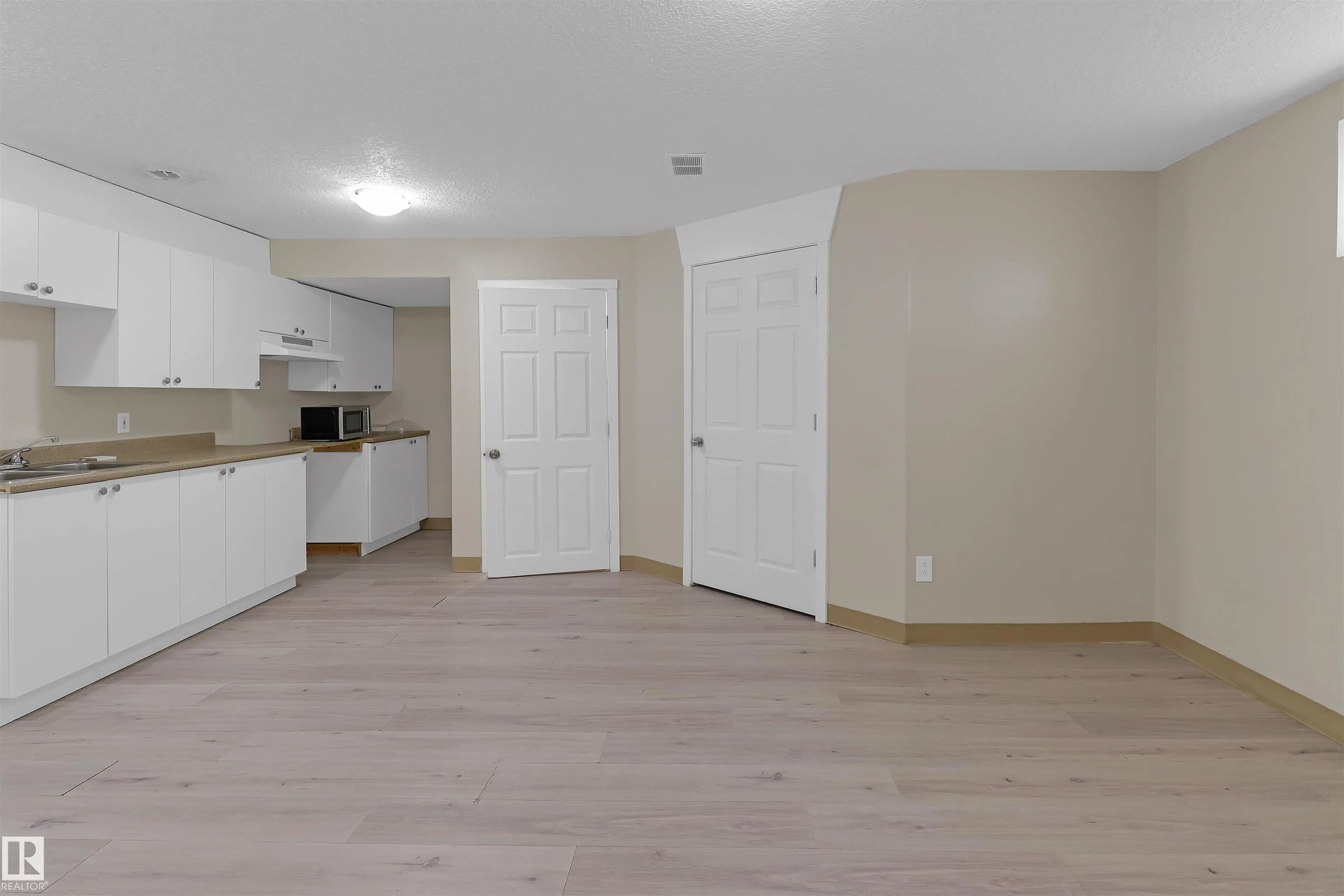460 GIBB Wynd