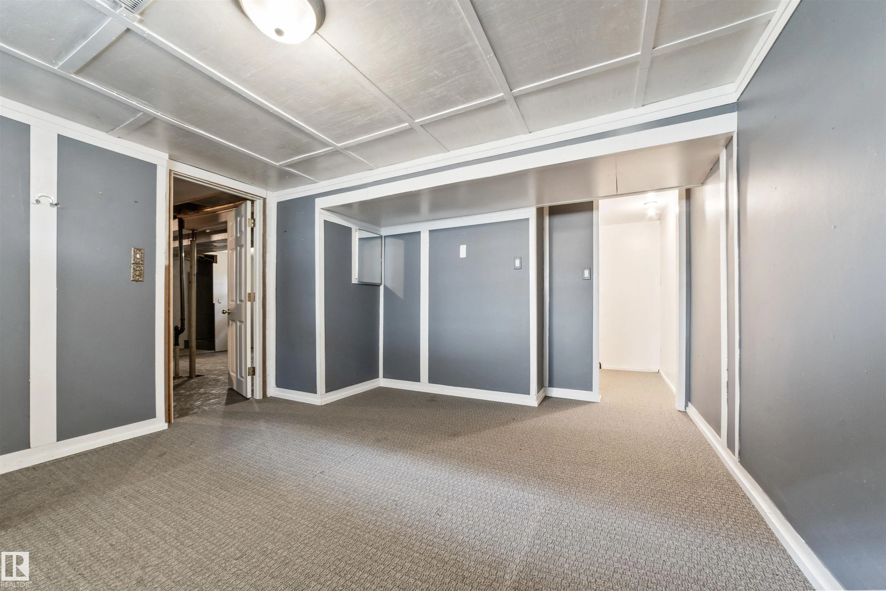 11819 45 ST