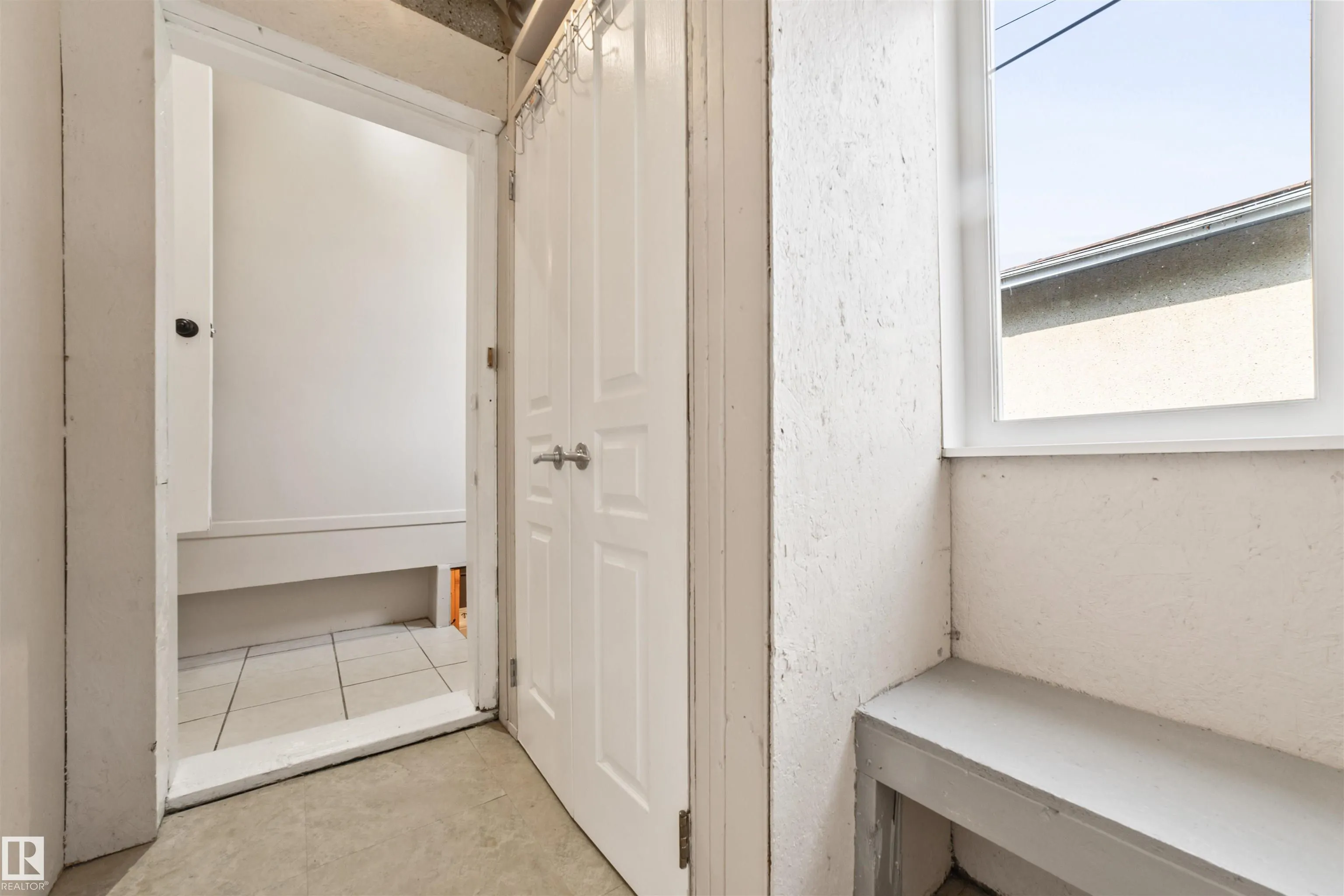 11819 45 ST