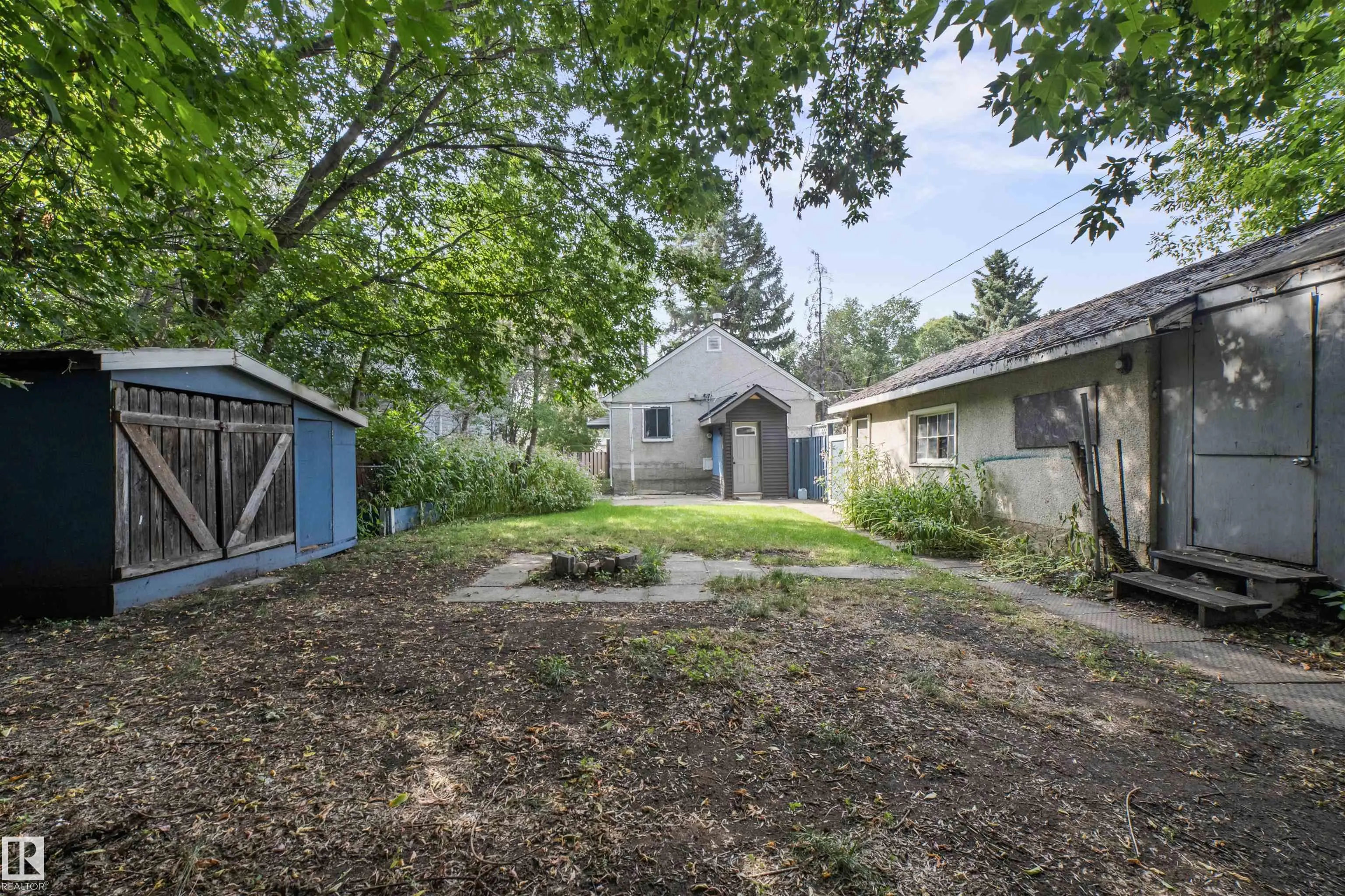 11819 45 ST