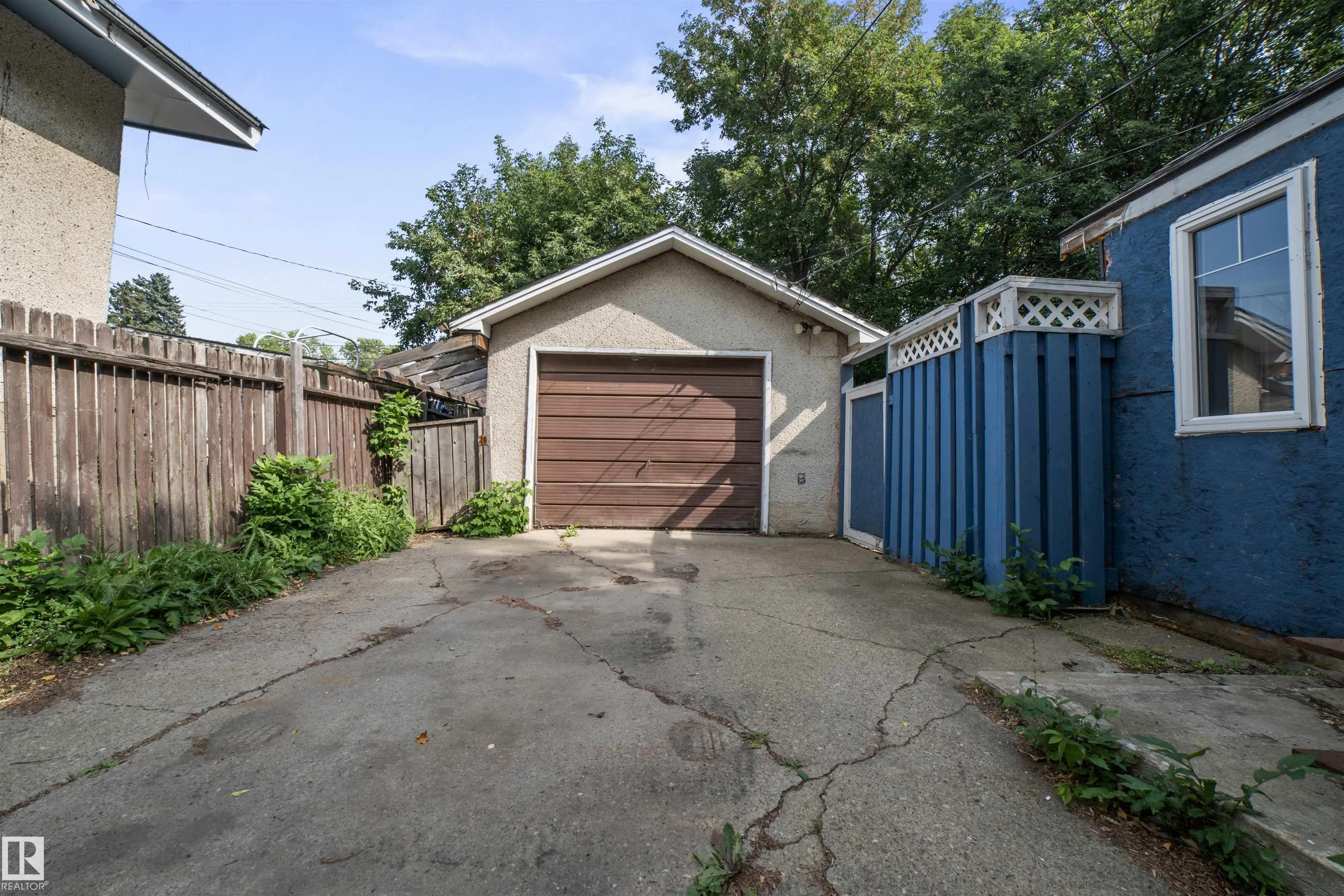 11819 45 ST