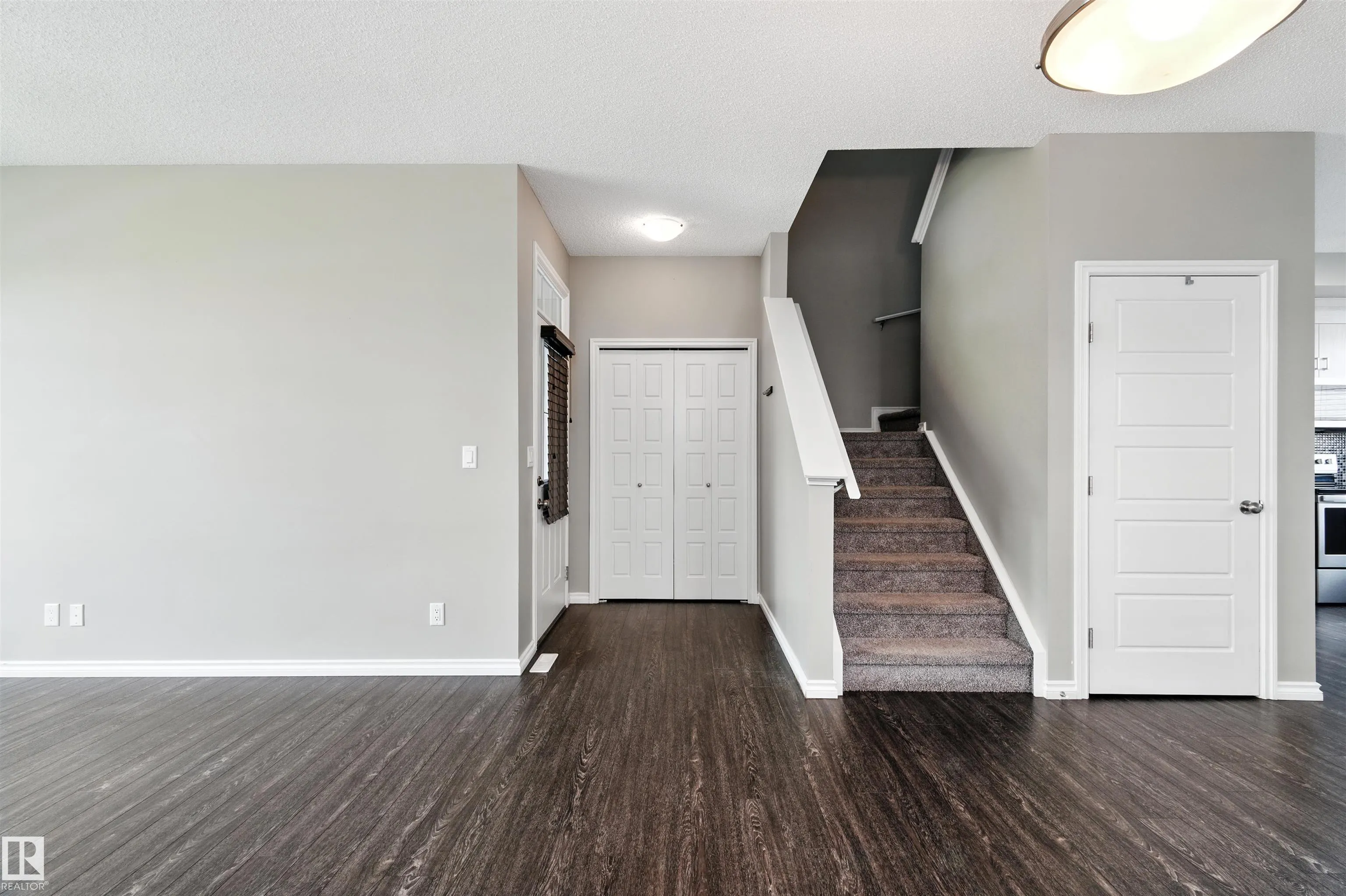 8085 CHAPPELLE Way