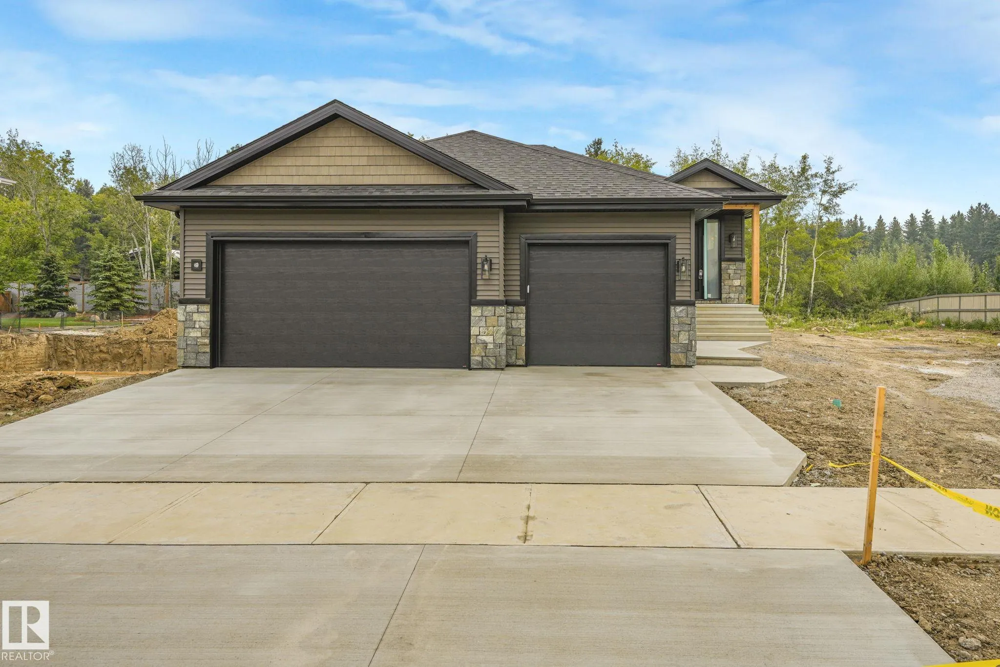 84 HARVEST Crescent