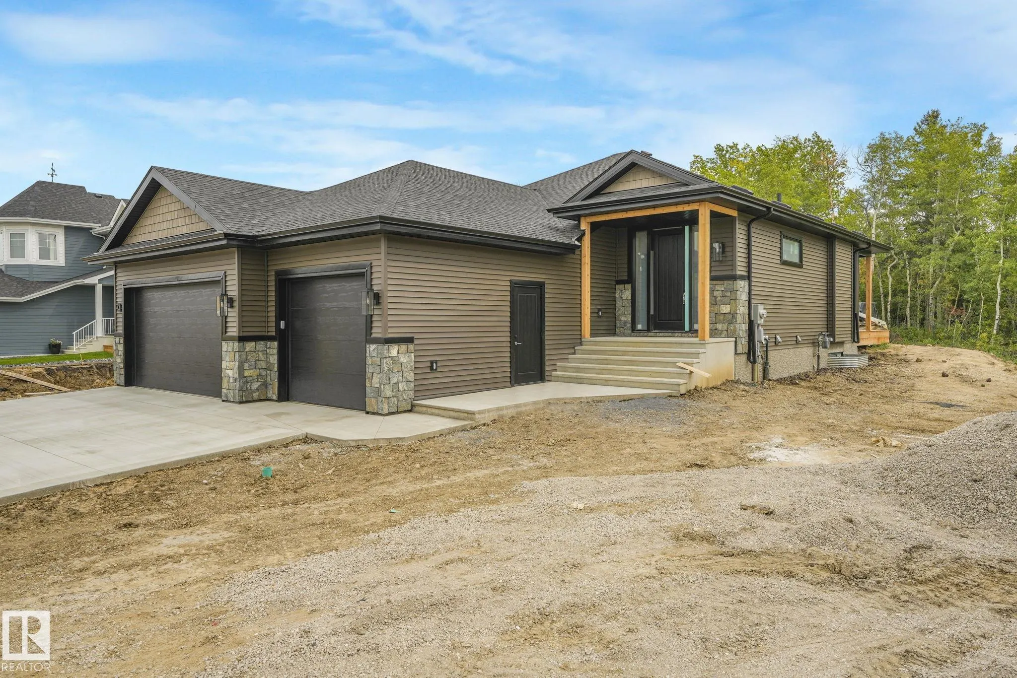 84 HARVEST Crescent