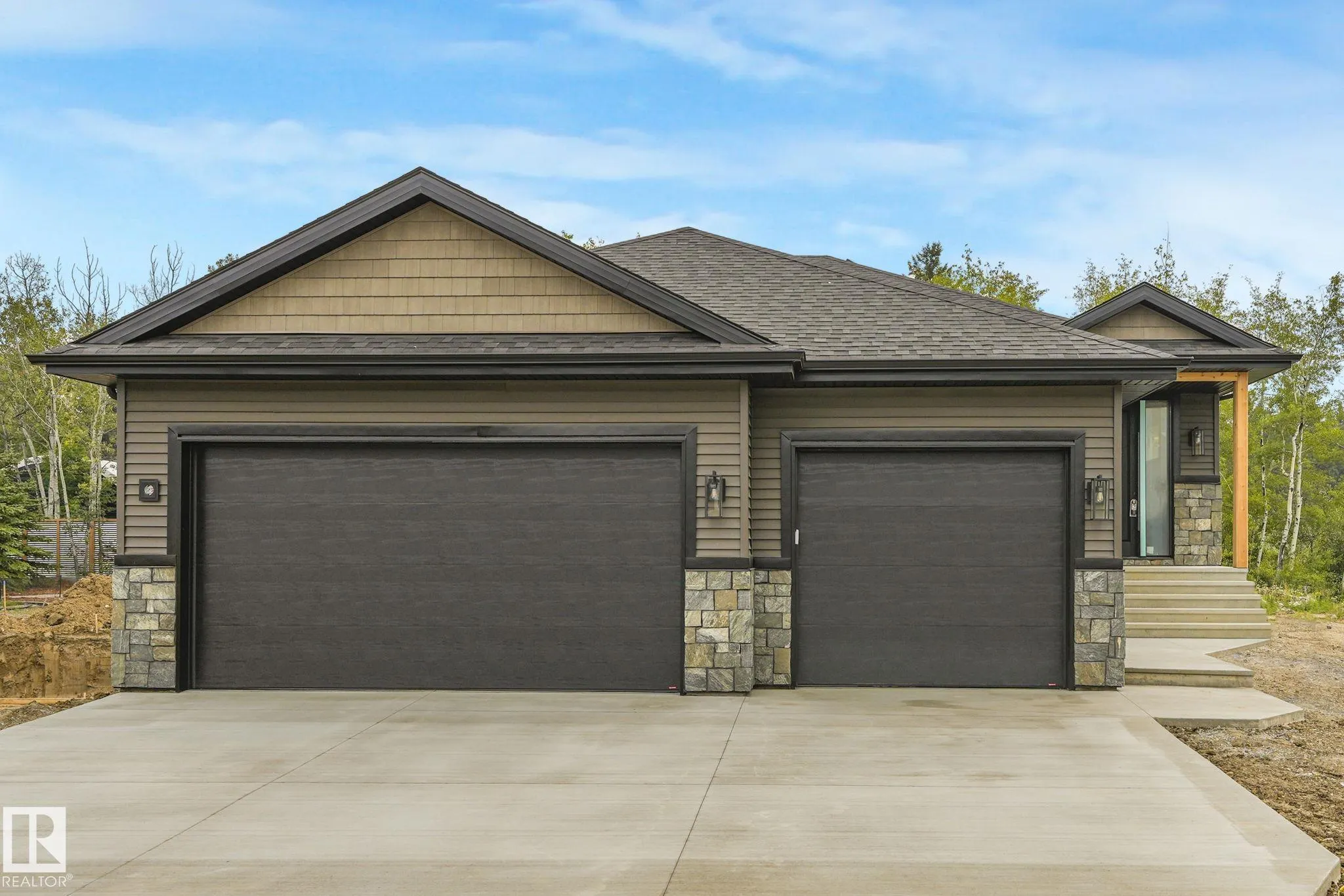 84 HARVEST Crescent