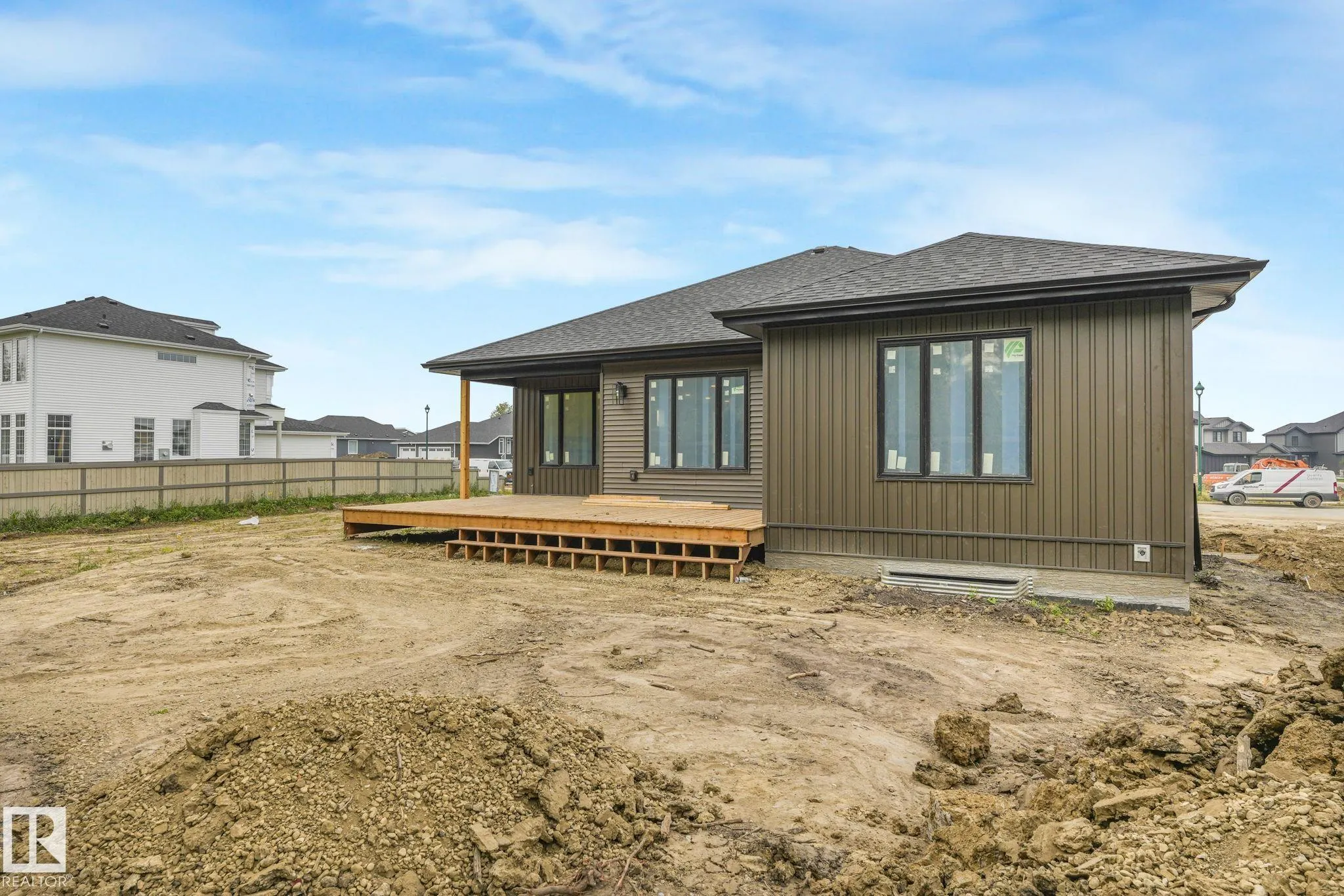 84 HARVEST Crescent