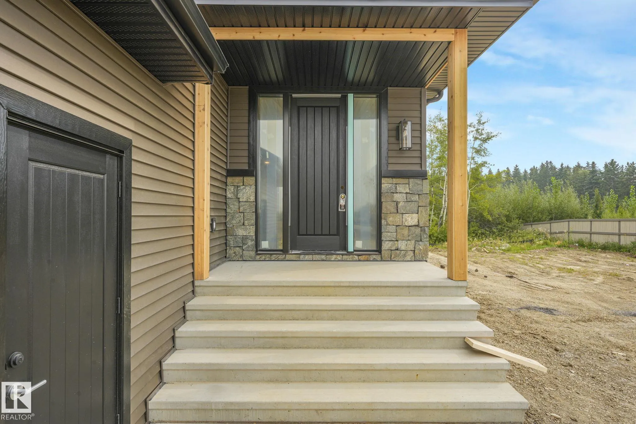84 HARVEST Crescent