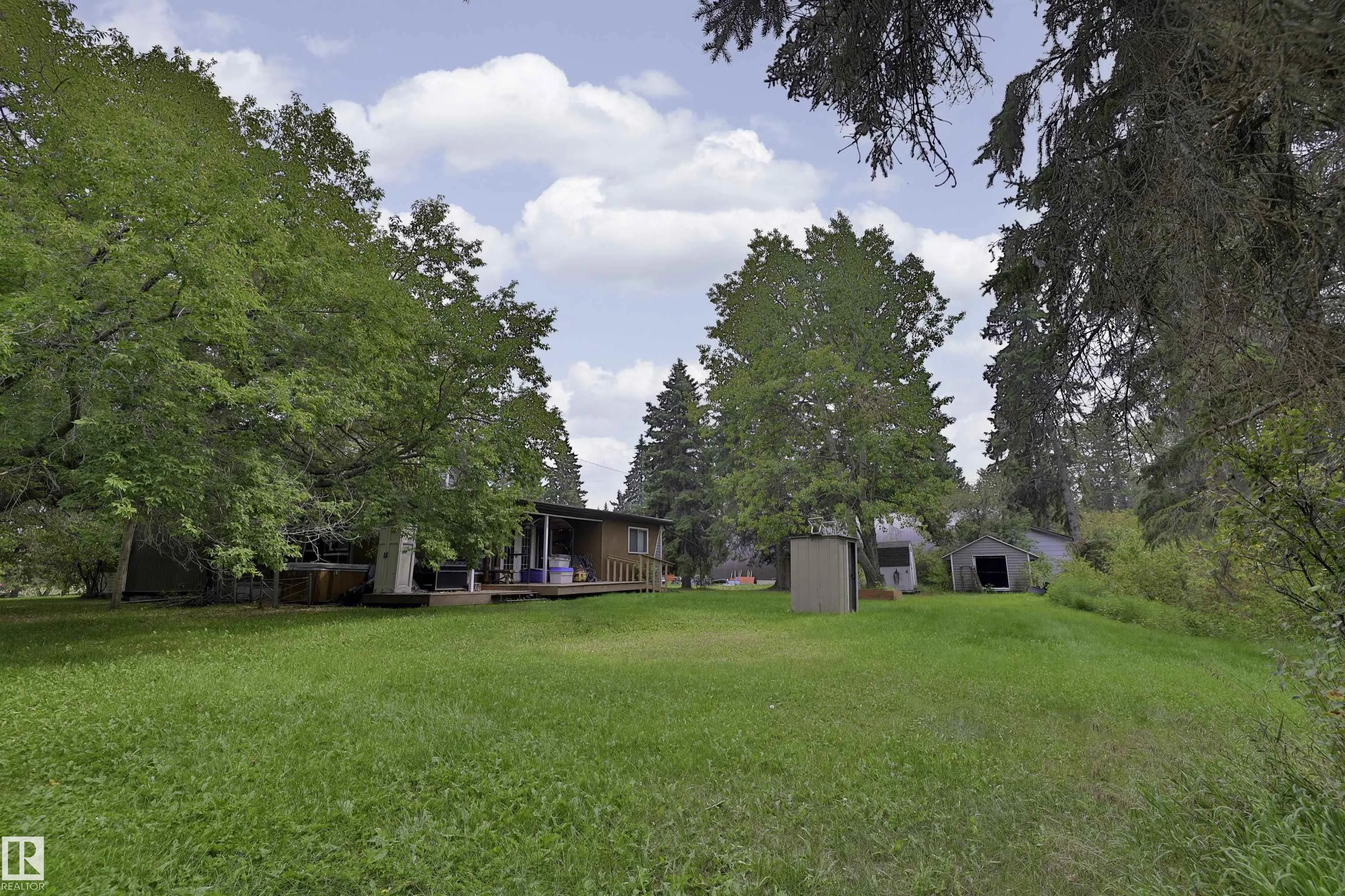 473068 RGE ROAD 243 A