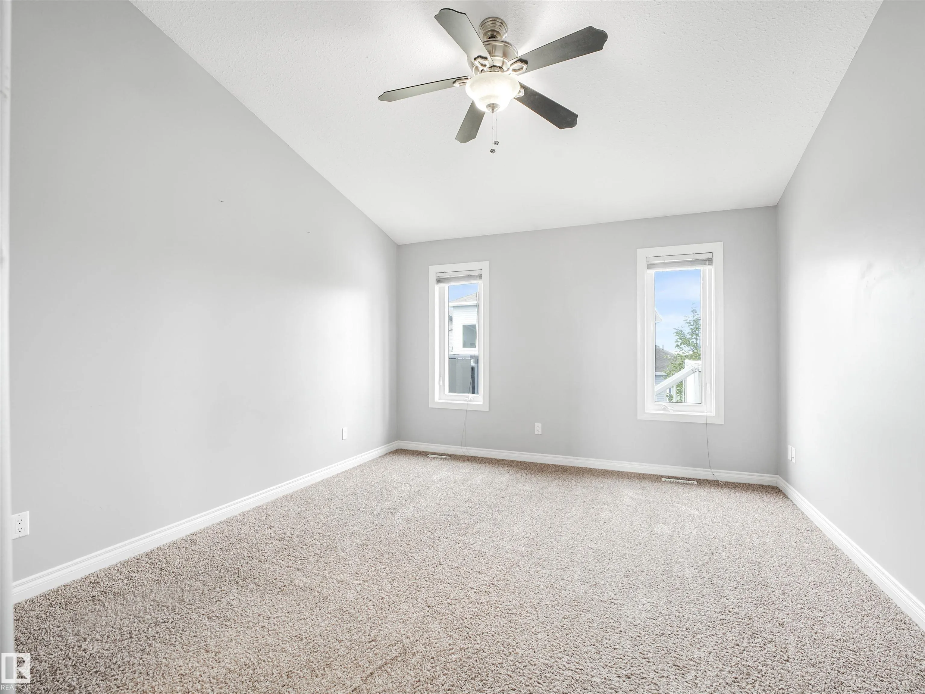 9 Deerfield Court