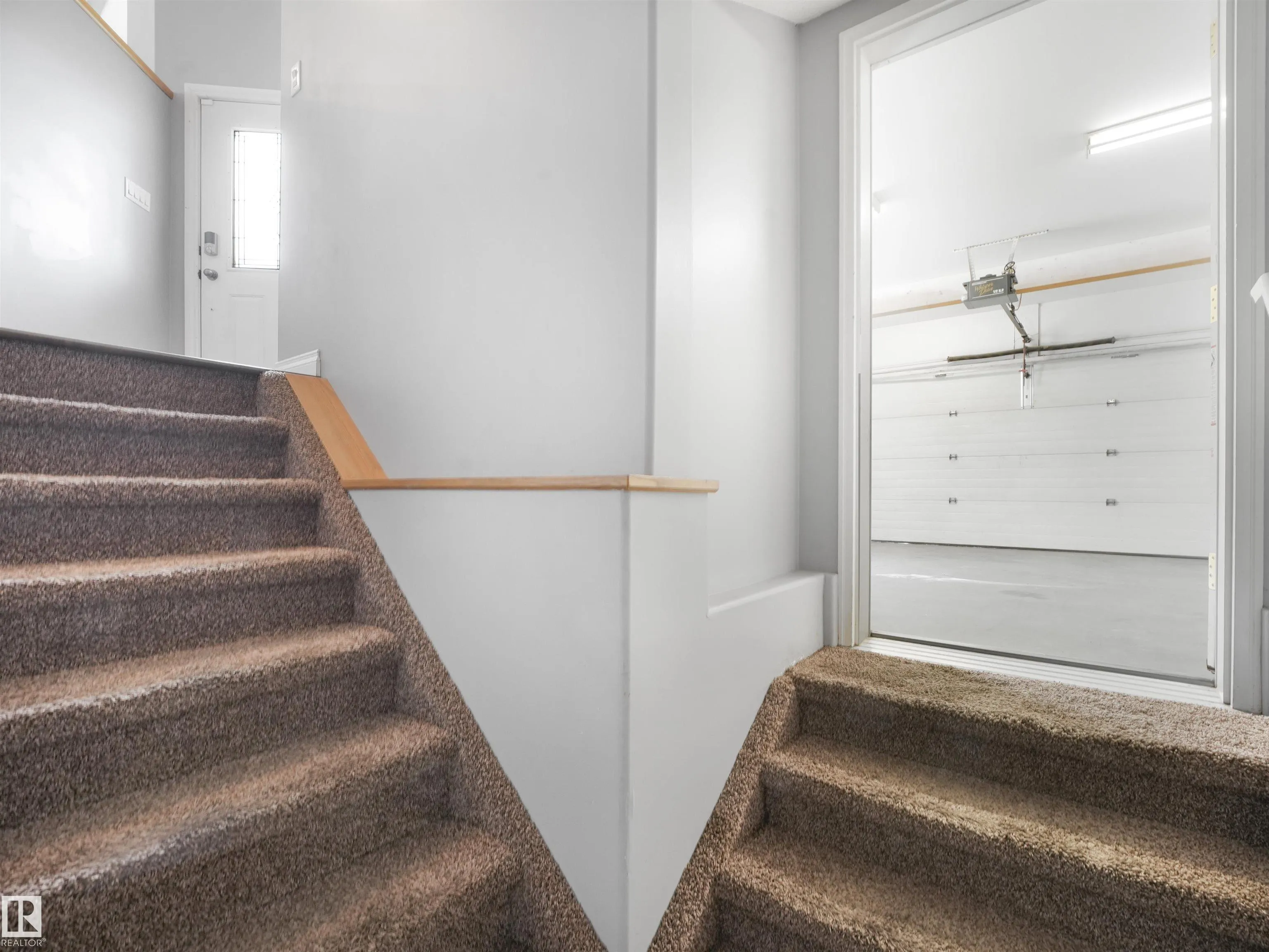 9 Deerfield Court