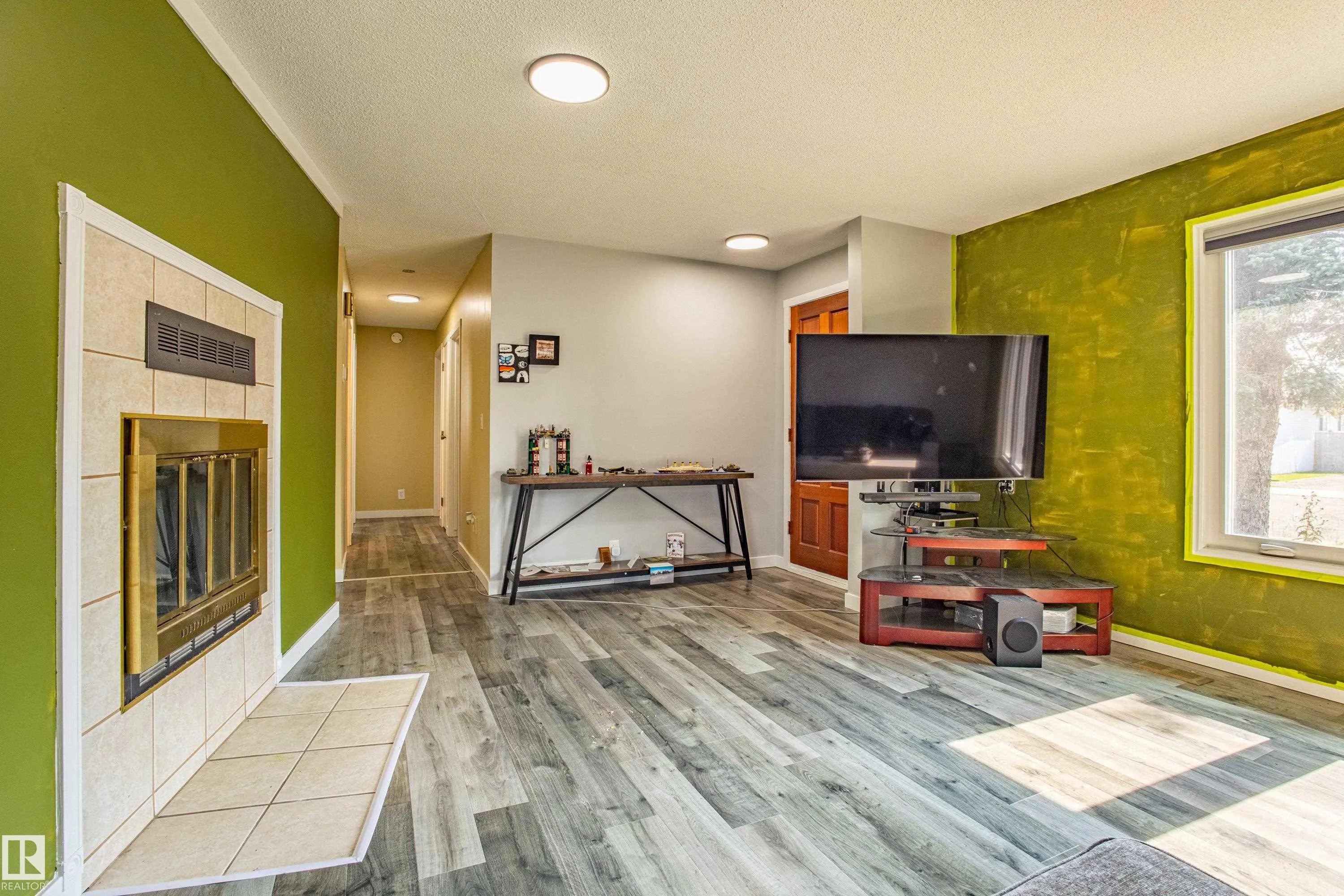 5453 EASTVIEW Crescent